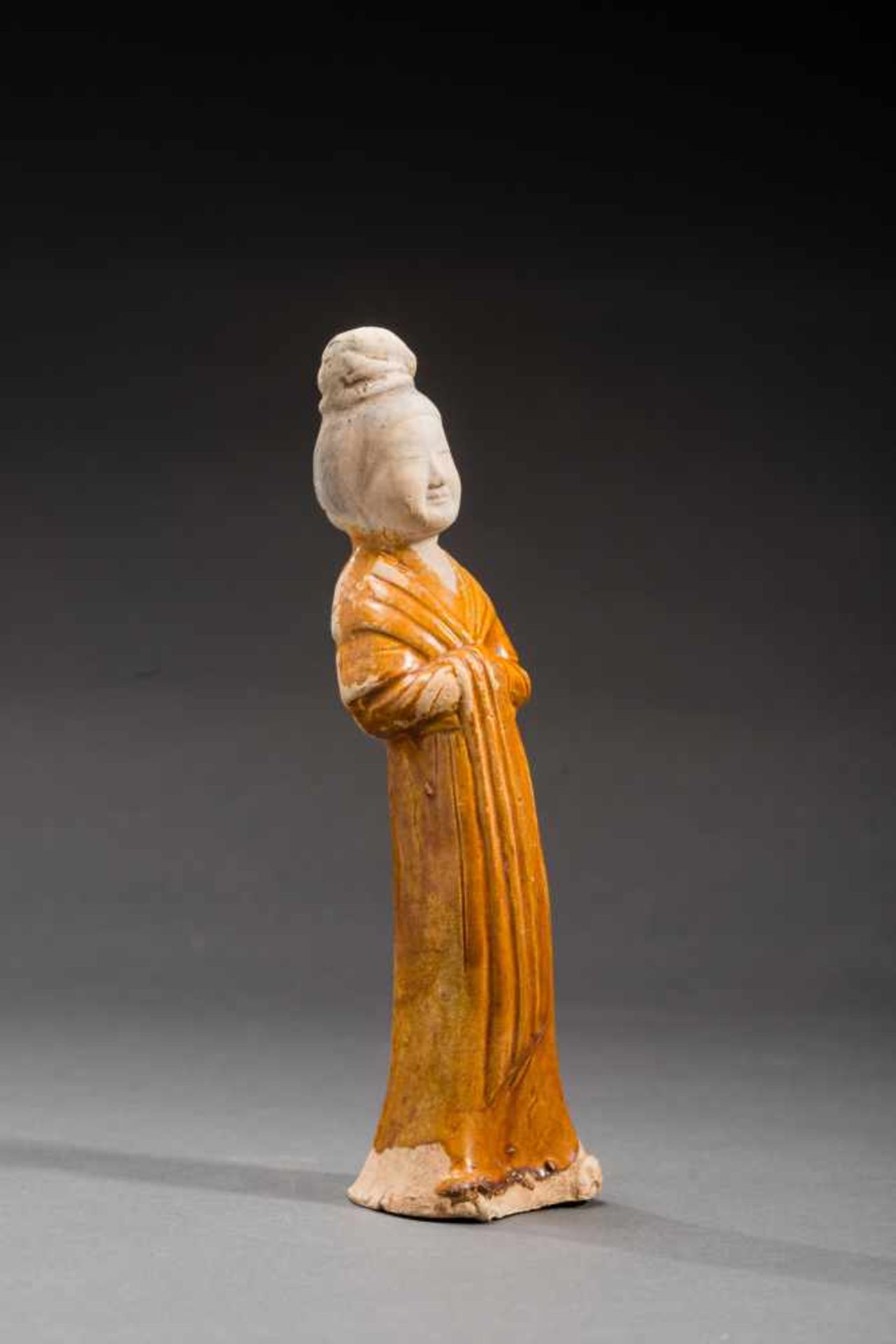 FIGURINE OF A COURTLY LADY Glazed ceramic with paintingChina, Sui (581-618) to early Tang Dynasty ( - Image 5 of 7