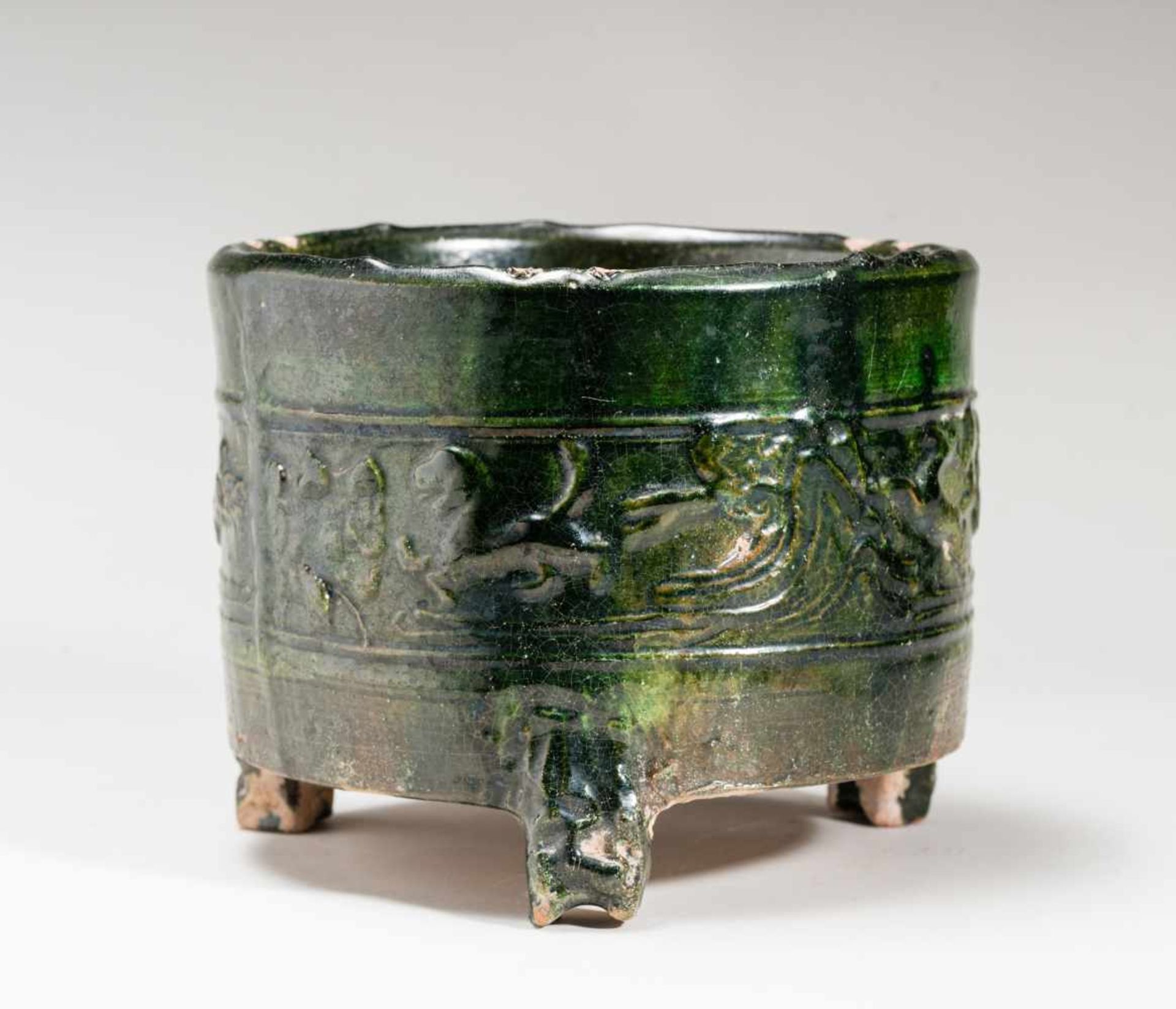 COSMETIC CONTAINERGlazed ceramic China, Han dynasty (206 BCE - 220 CE) Splendid, glazed vessel. It - Bild 4 aus 6