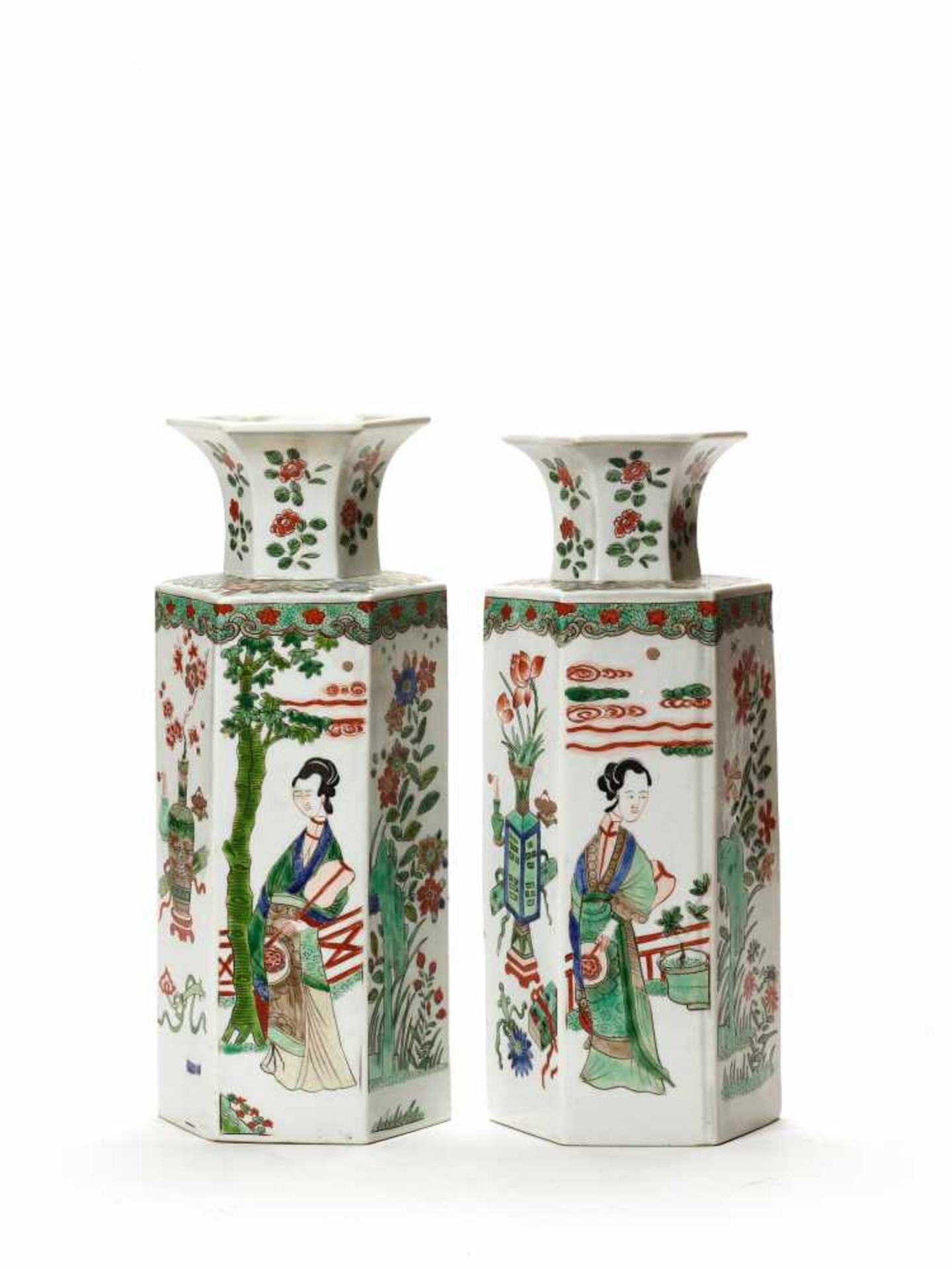 A PAIR OF CHINESE FAMILLE VERTE PORCELAIN VASES, 19TH CENTURYFamille verte porcelainChina, 19th - Bild 3 aus 5