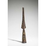 A RARE CAST IRON AND GOLD INLAID HAN DYNASTY SPEARHEADThe gilt inlays depicting an archaic leaves-