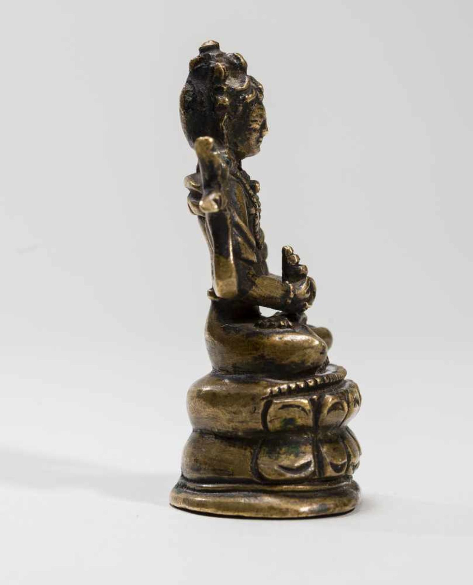 A SINO-TIBETAN MINIATURE BRONZE OF BUDDHA AMITAYUS, 18TH-19TH CENTURYFire-gilt bronzeTibet, 18th - Image 5 of 7