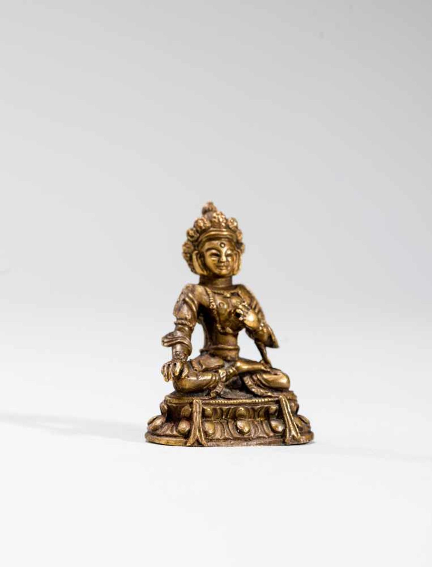 A SINO-TIBETAN MINIATURE BRONZE OF SITATARA, 18TH-19TH CENTURYBronzeTibet, 18th to 19th - Image 5 of 6