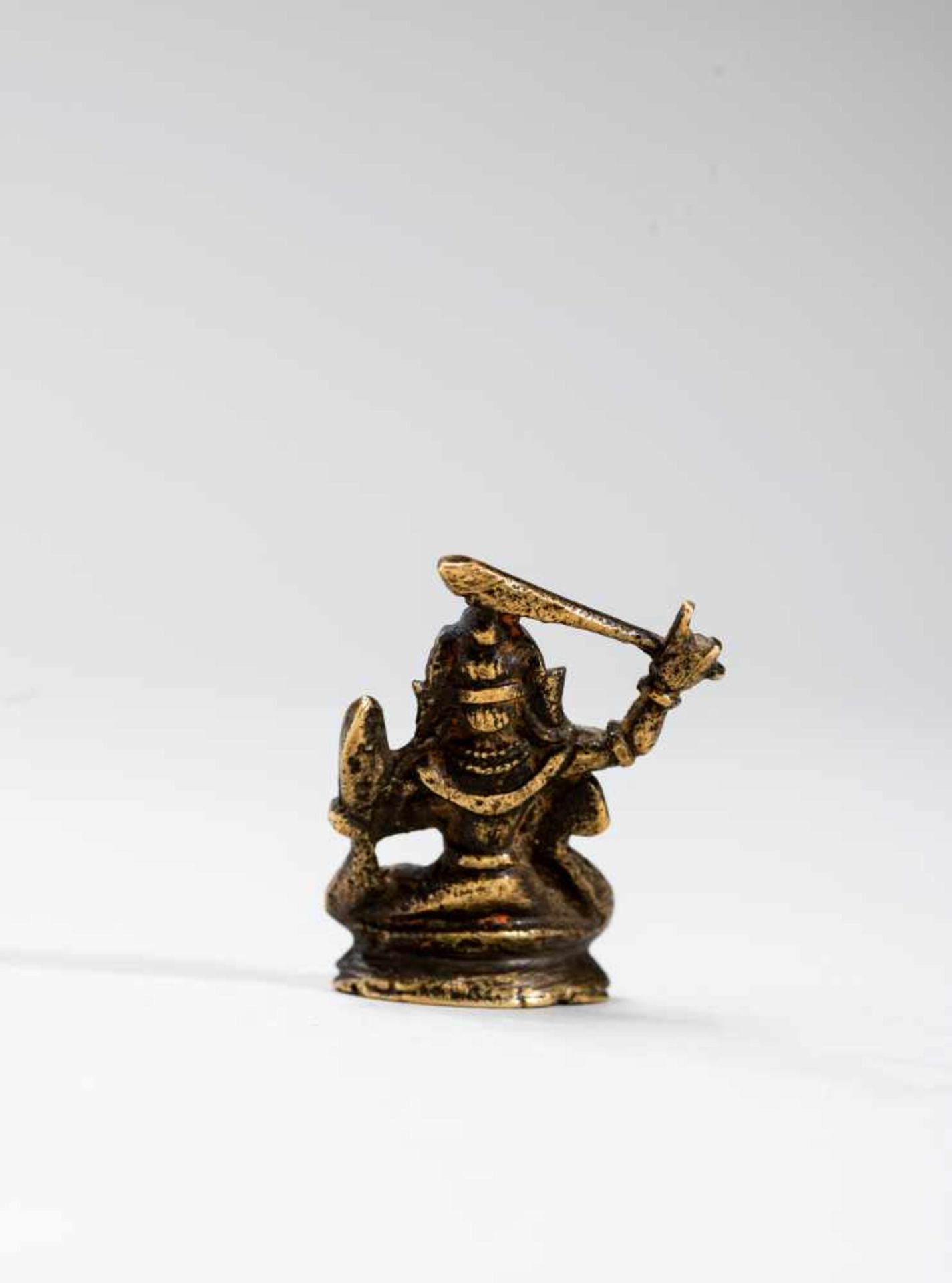 A TIBETAN MINIATURE BRONZE OF MANJUSHRI, 18TH-19TH CENTURYBronzeTibet, 18th to 19th centuryThis - Bild 4 aus 6