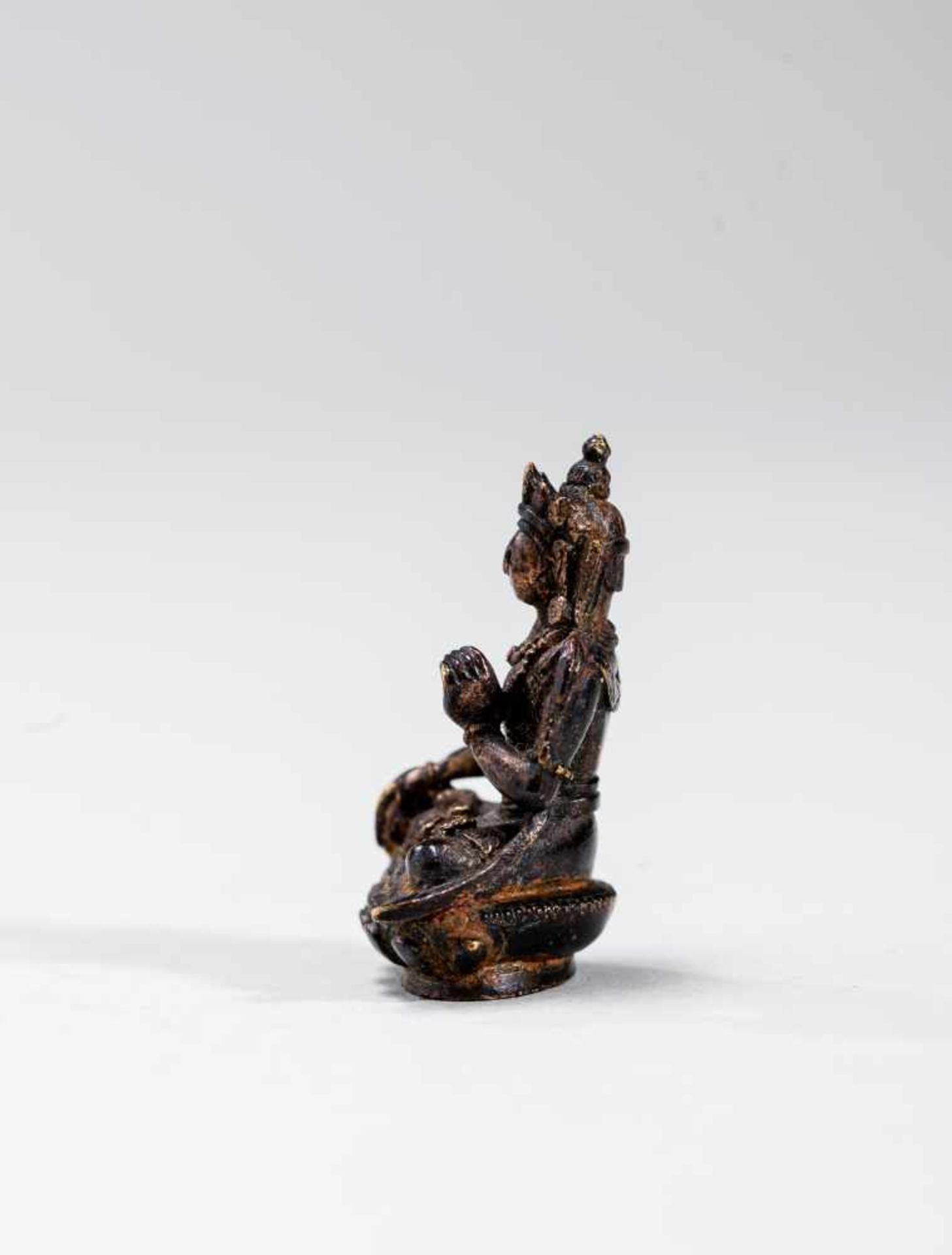 A TIBETAN MINIATURE BRONZE OF AKSHOBHYA, 18TH-19TH CENTURYBronzeTibet, 18th to 19th centuryAskhobhya - Image 3 of 6