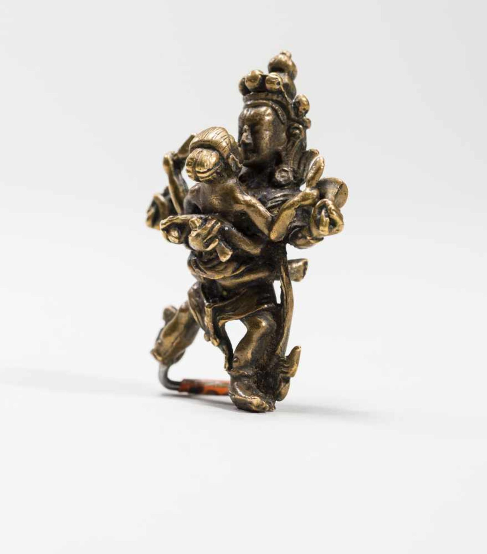 A TIBETAN BRONZE OF A DHARMAPALA IN YABYUM WITH PRAJNA, 18TH-19TH CENTURYBronzeTibet, 18th to 19th - Bild 2 aus 7