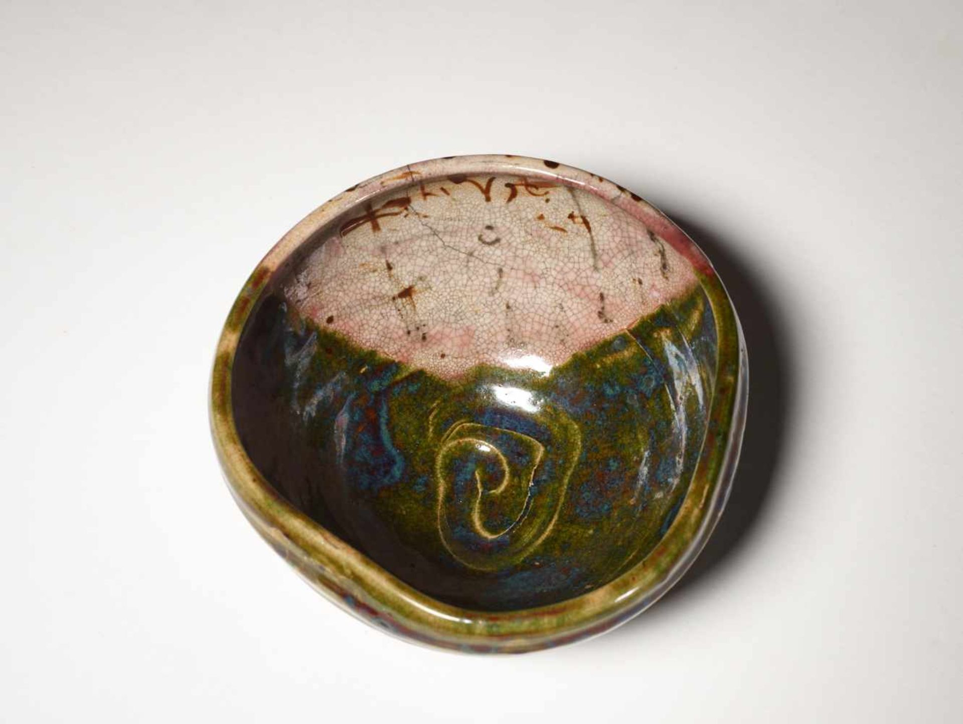 TWO CHAWAN AND ONE BOWL - JAPAN, MEIJI/ SHOWA PERIODGlazed CeramicJapan, Meiji/ Showa periodThe - Image 12 of 17