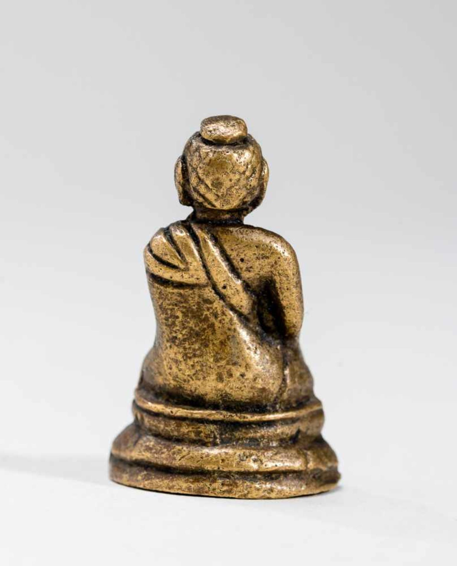 FOUR SMALL CULT BRONZESBronze, some gildingTibet, 18th to 19th centuryA collection of four cult - Image 4 of 9