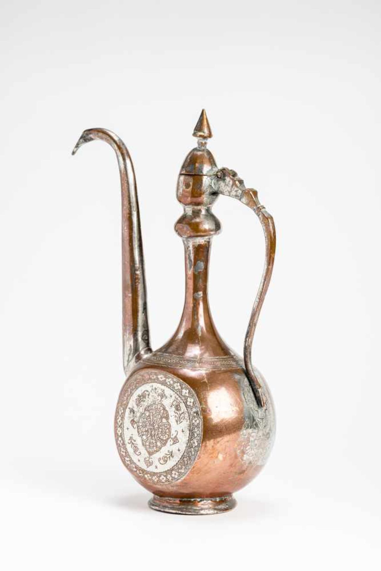 A PERSIAN TEA KETTLE AND DISHCopperPersia, 19th to early 20th centuryThe tea pot with curved handle, - Image 2 of 8