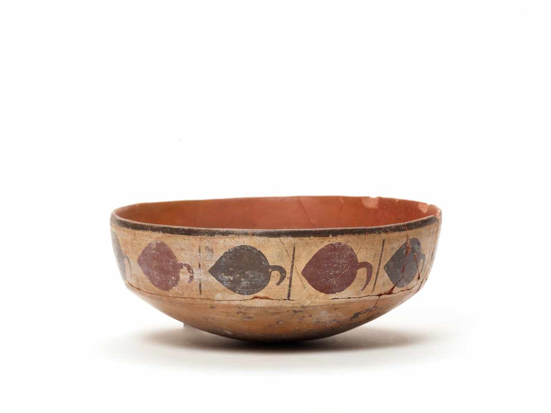 BOWL WITH BAND DECORATION - NAZCA, PERU, C. 300-600 ADPainted clayNazca, Peru, c. 300-600 ADArched