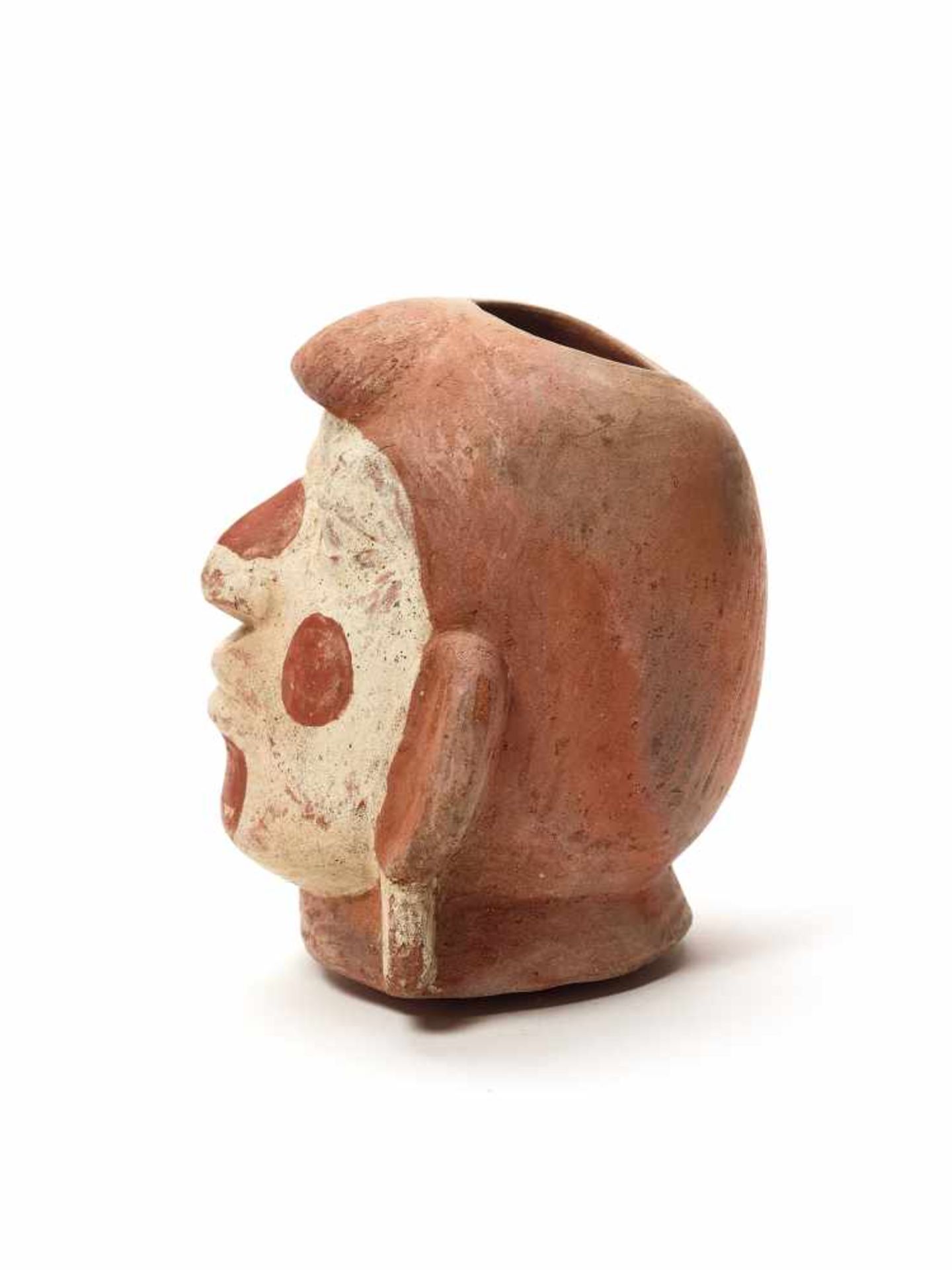 TL-TESTED LARGE HEAD-SHAPED VESSEL – MOCHE CULTURE, PERU, C. 11TH CENTURYFired clay painted in - Bild 3 aus 5