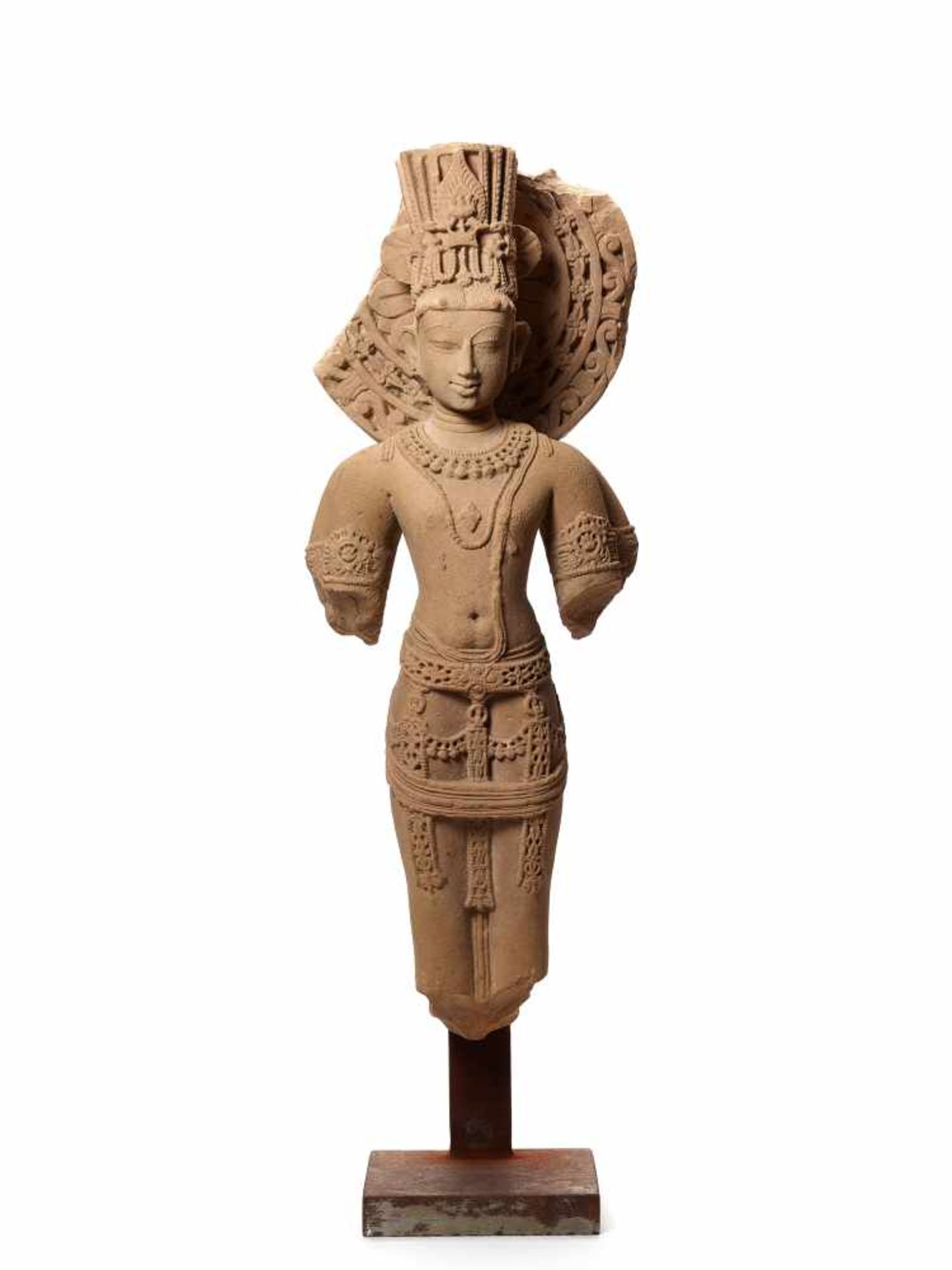 A LARGE SANDSTONE STATUE OF VISHNU, 18TH CENTURYThe crowned and bejeweled god standing in from of - Image 2 of 7