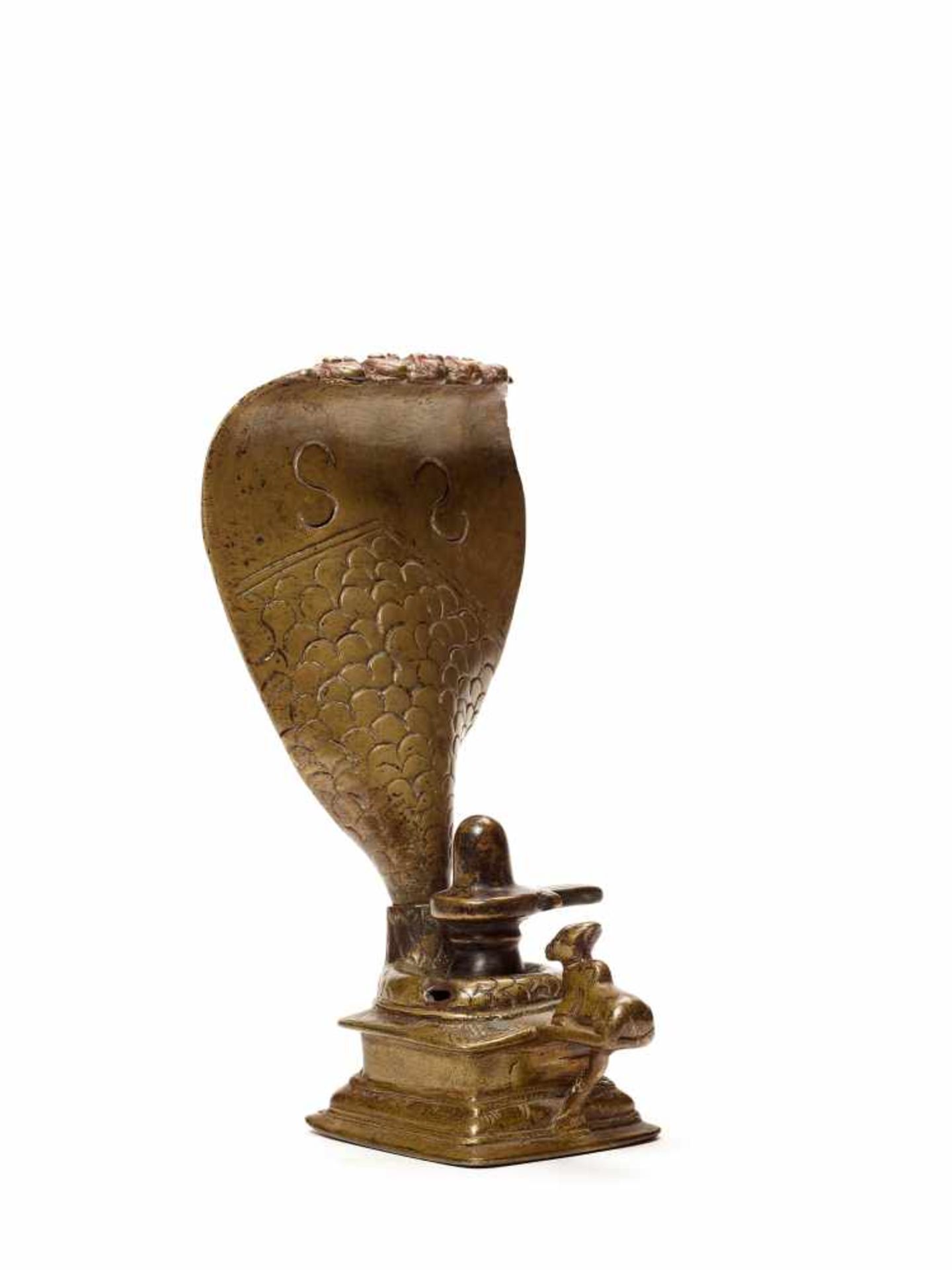 AN INDIAN BRONZE LINGA-YONI WITH A FIVE-HEADED NAGA AND NANDI, 18th CENTURYYellow bronzeIndia, - Image 5 of 5