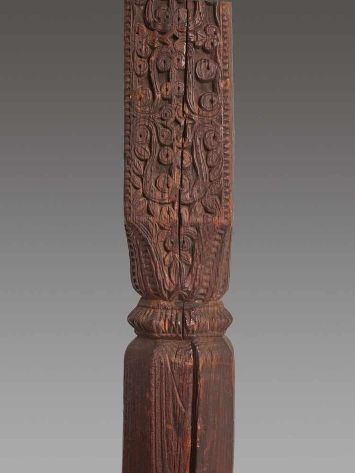 A VERY LARGE WOODEN COLUMN WITH MATCHING CROSSBEAM, SOUTHEAST ASIA, 100 YEARS OLD!Solid wood, carved - Image 6 of 6