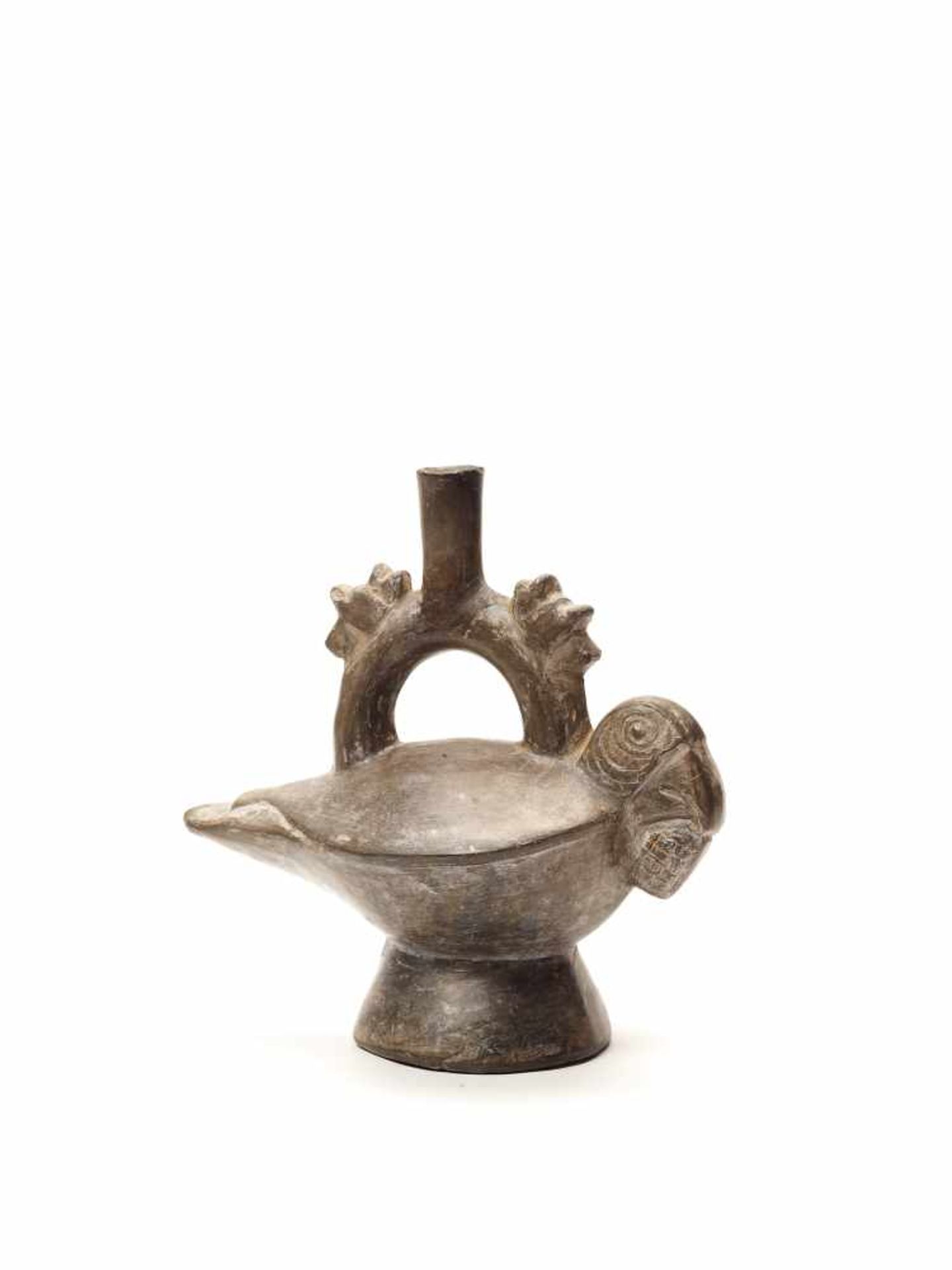 STIRRUP VESSEL WITH PARROT – CHIMU CULTURE, PERU, C. 1000-1400 ADBlack fired clayChimu, Peru, c. - Image 3 of 3