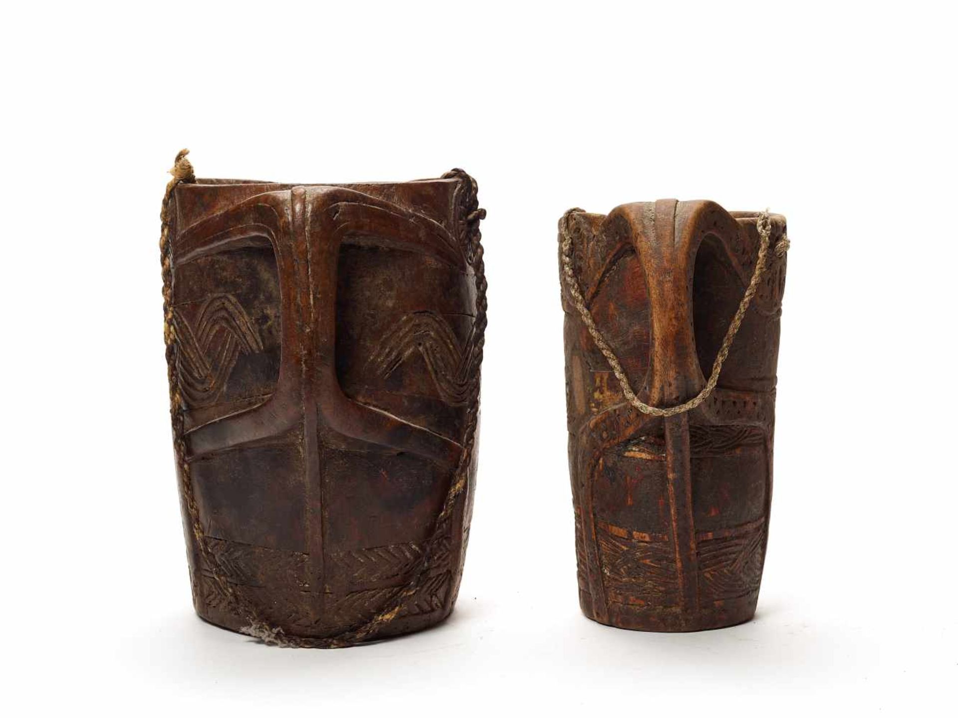 TWO INDIAN WOOD VESSELS WITH HANDLES, c. 18TH-19TH CENTURYWood, stringIndia, c. 18th-19th centuryTwo - Image 4 of 4