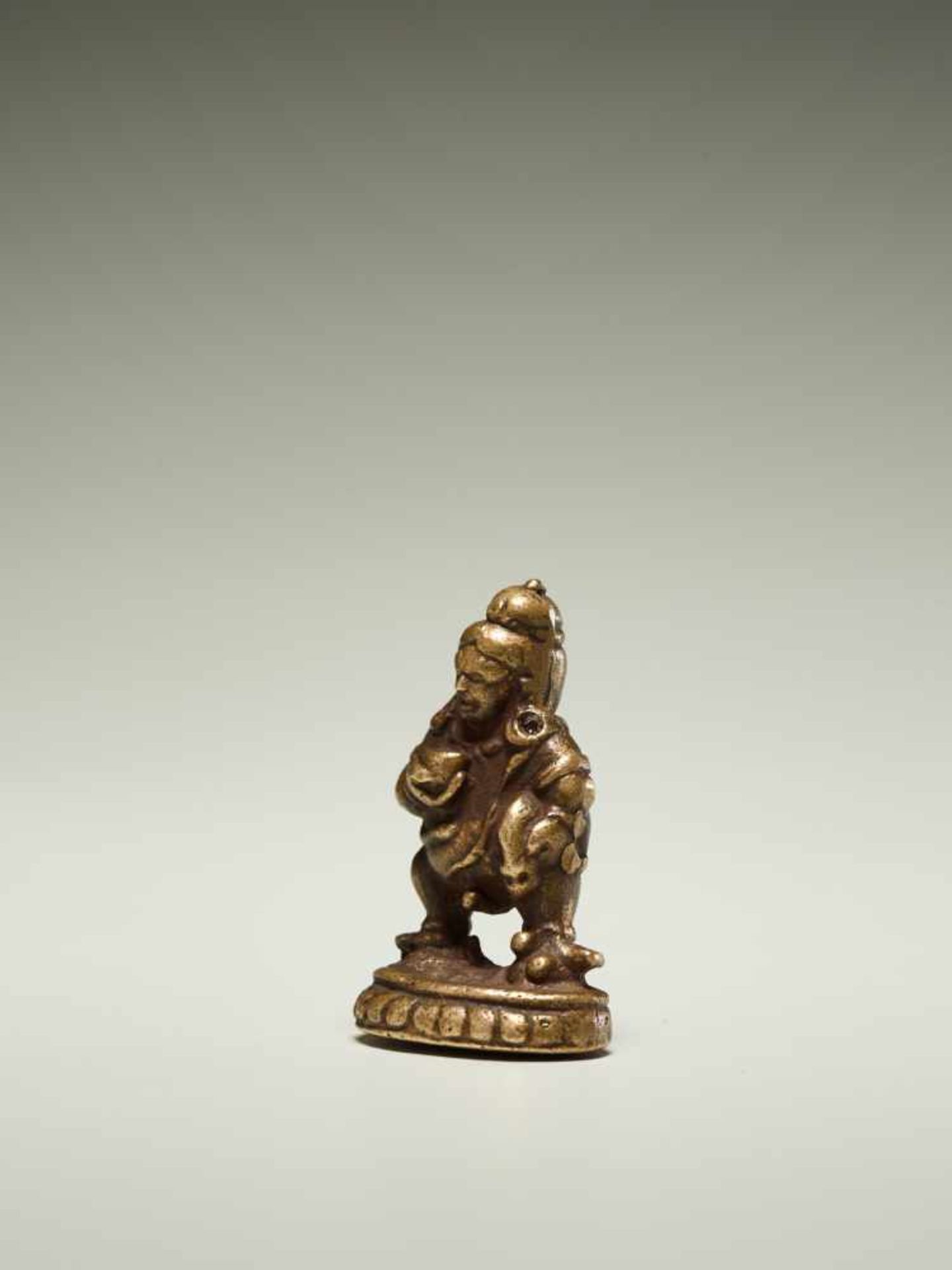 THE DEITY OF WEALTH KUBERAYellow bronzeIndia, approx. 19th cent.A miniature amulet formed as the god - Image 3 of 6