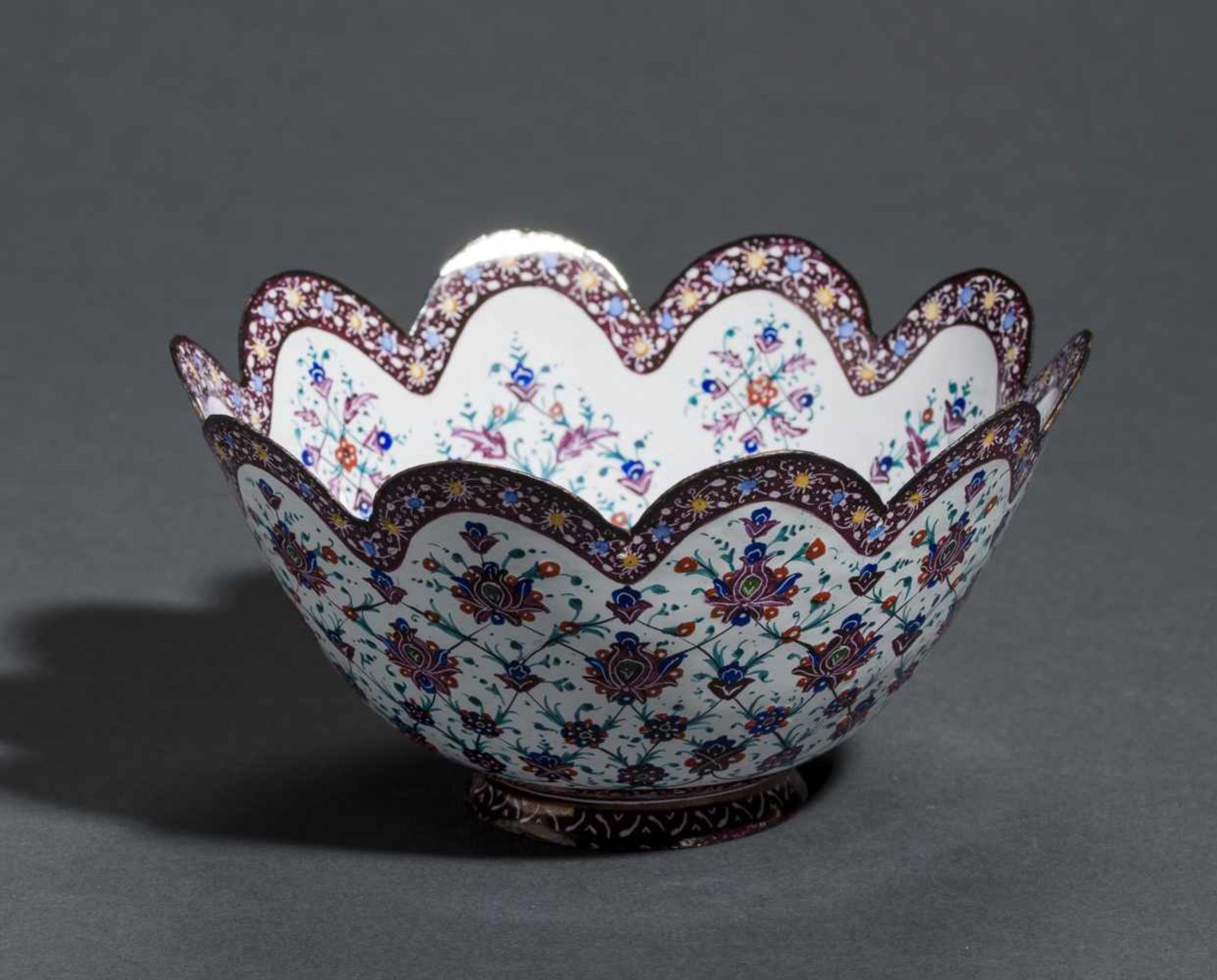 BOWL WITH BLOSSOM DECORColorful painting on enamel Persia, around middle 20th cent. Ten-fold