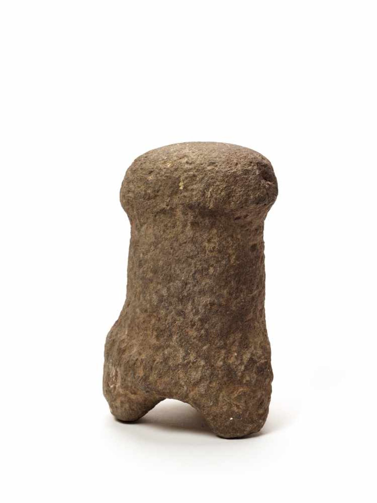 MUSHROOM STONE - MAYA CIVILIZATION, GUATEMALA, C. 500-1000 ADVolcanic StoneMaya civilization, - Image 3 of 3