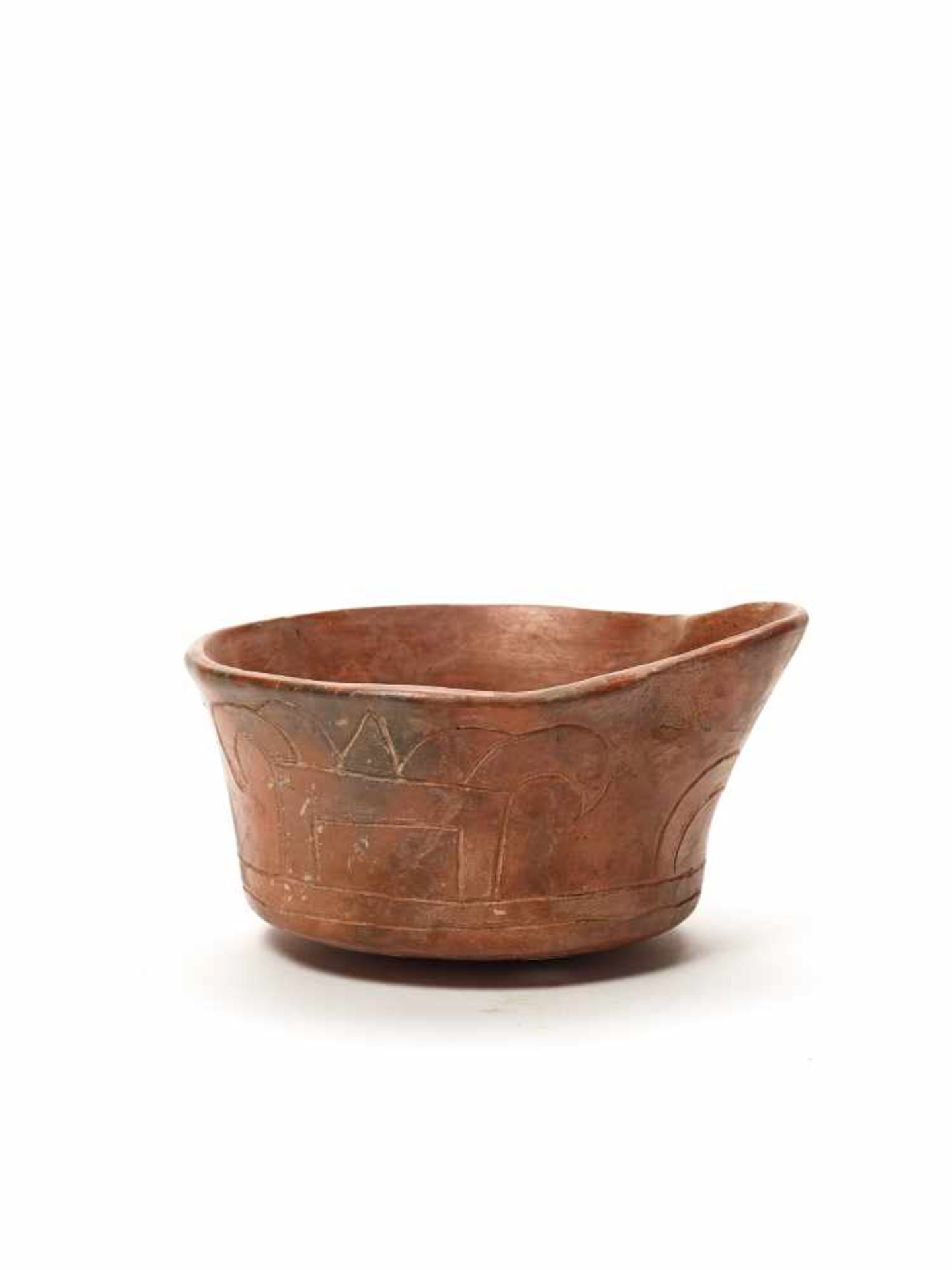 BOWL WITH INCISED DECORATION – CHAVIN CULTURE, PERU, C. 500 BCFired clayChavin culture, Peru, c. 500 - Image 3 of 3