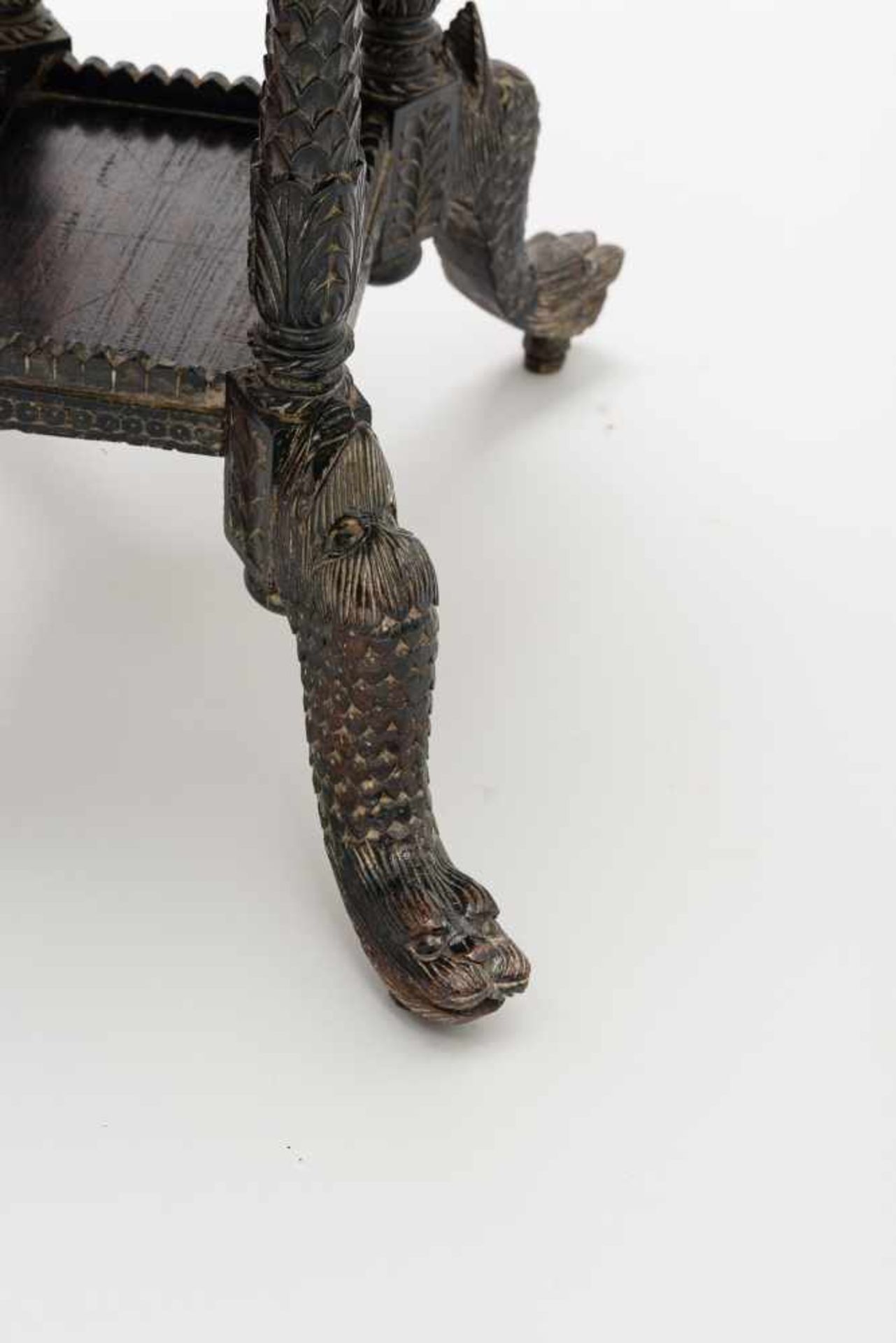 TABLE WITH RICH CARVED DECORRosewood India, 19th cent. Oval round surface with a wide rim - Image 6 of 8