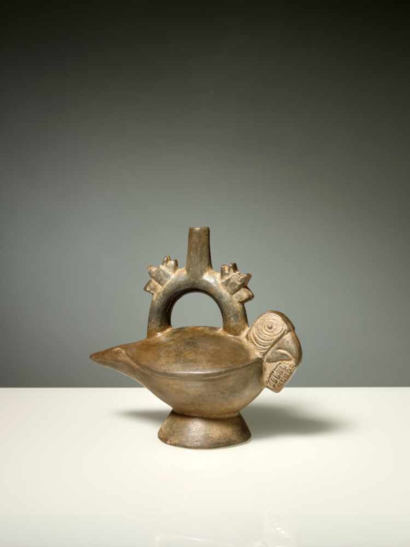 STIRRUP VESSEL WITH PARROT – CHIMU CULTURE, PERU, C. 1000-1400 ADBlack fired clayChimu culture, - Image 3 of 4