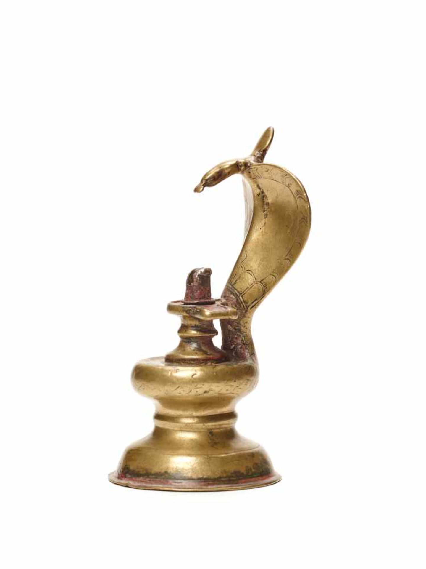 AN INDIAN BRONZE LINGA-YONI WITH NAGA, 18th CENTURYYellow bronzeIndia, Maharashtra, 18th - Image 3 of 5