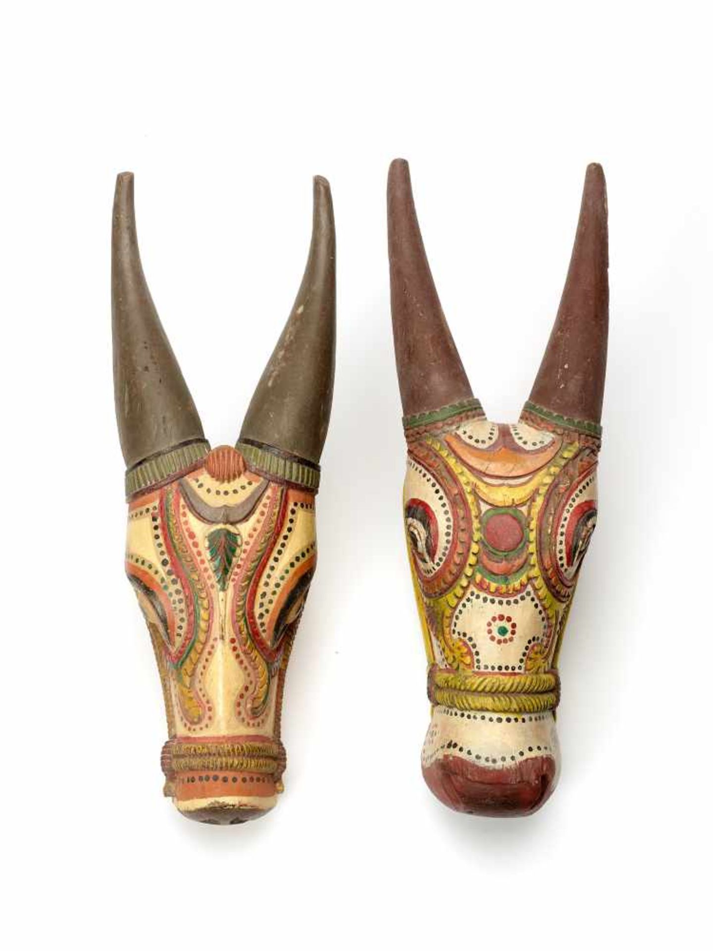 A PAIR OF PAINTED NANDI HEADS – INDIA 19th / 20th CENTURYHand carved wood with hand paintingIndia, - Image 2 of 5
