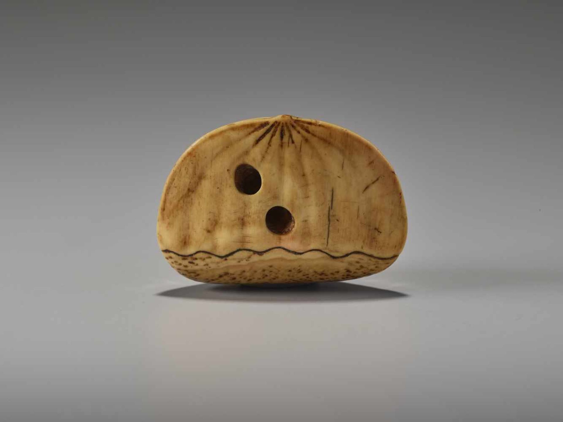 AN IVORY NETSUKE OF A RAT ON A LARGE CHESTNUTUnsigned, ivory netsukeJapan, probably Kyoto, early - Image 6 of 6