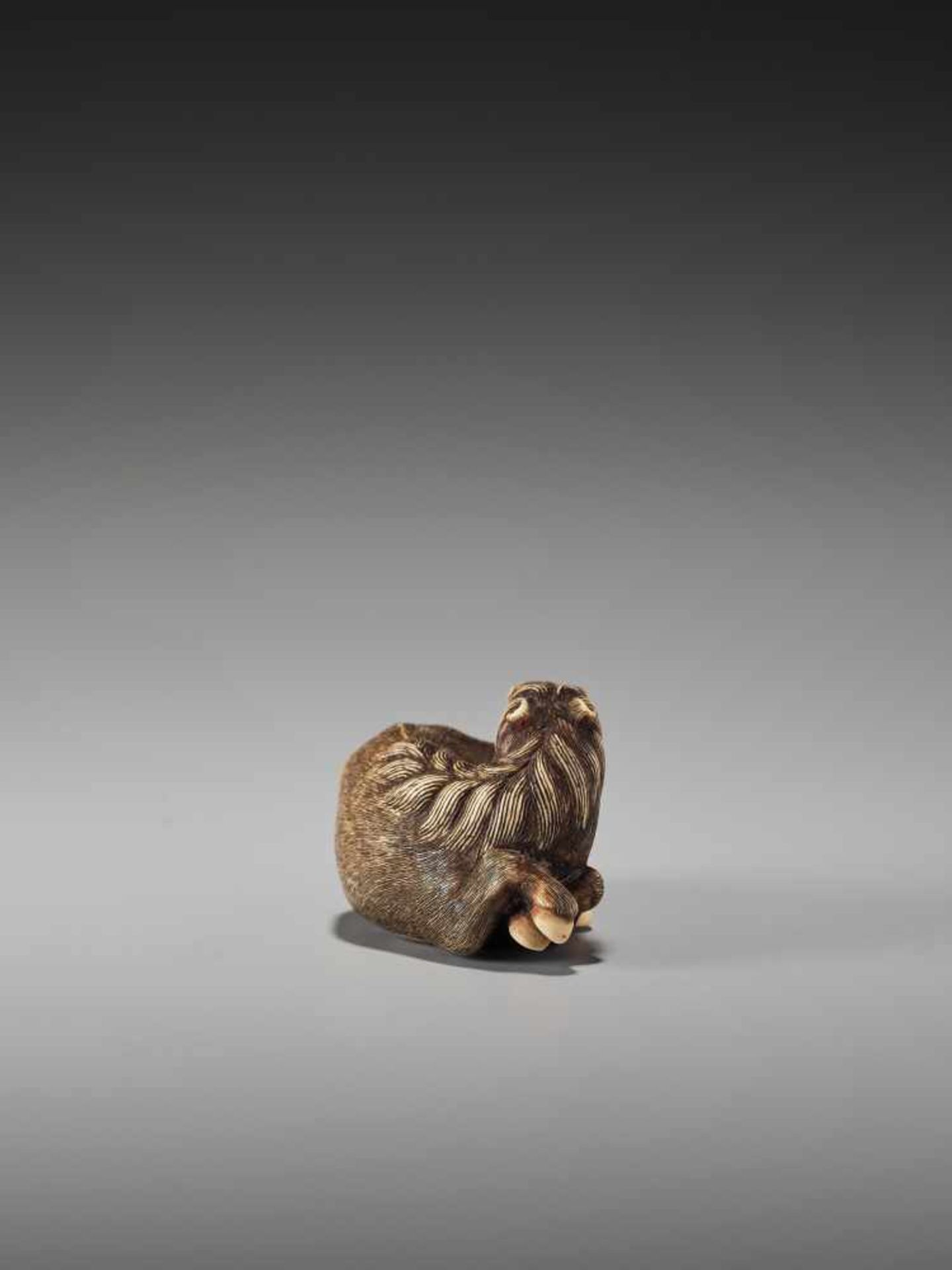 AN EXCELLENT AND RARE IVORY NETSUKE OF A RECUMBENT HORSE BY MITSUHIDEBy Mitsuhide, ivory - Image 7 of 13