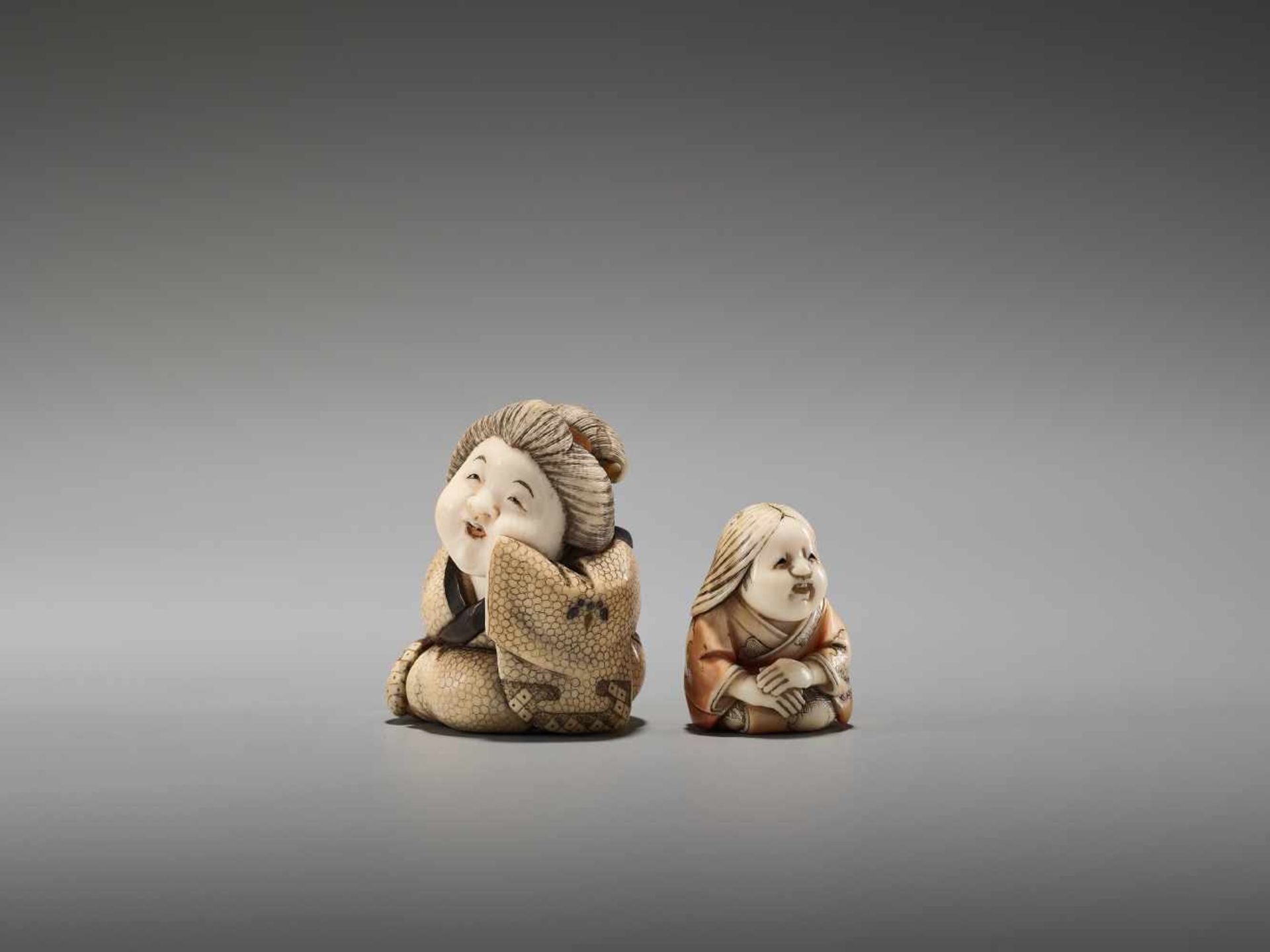 TWO IVORY TOKYO-SCHOOL NETSUKE DEPICTING OKAME BY YASUMASA AND YASUAKIBy Yasuaki (Homei) and - Bild 3 aus 9