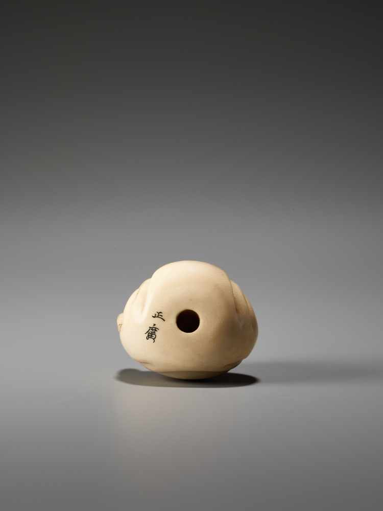 AN IVORY NETSUKE OF DARUMA WALL-GAZING BY MASAHIROBy Masahiro, ivory netsukeJapan, Osaka, mid-19th - Image 5 of 7