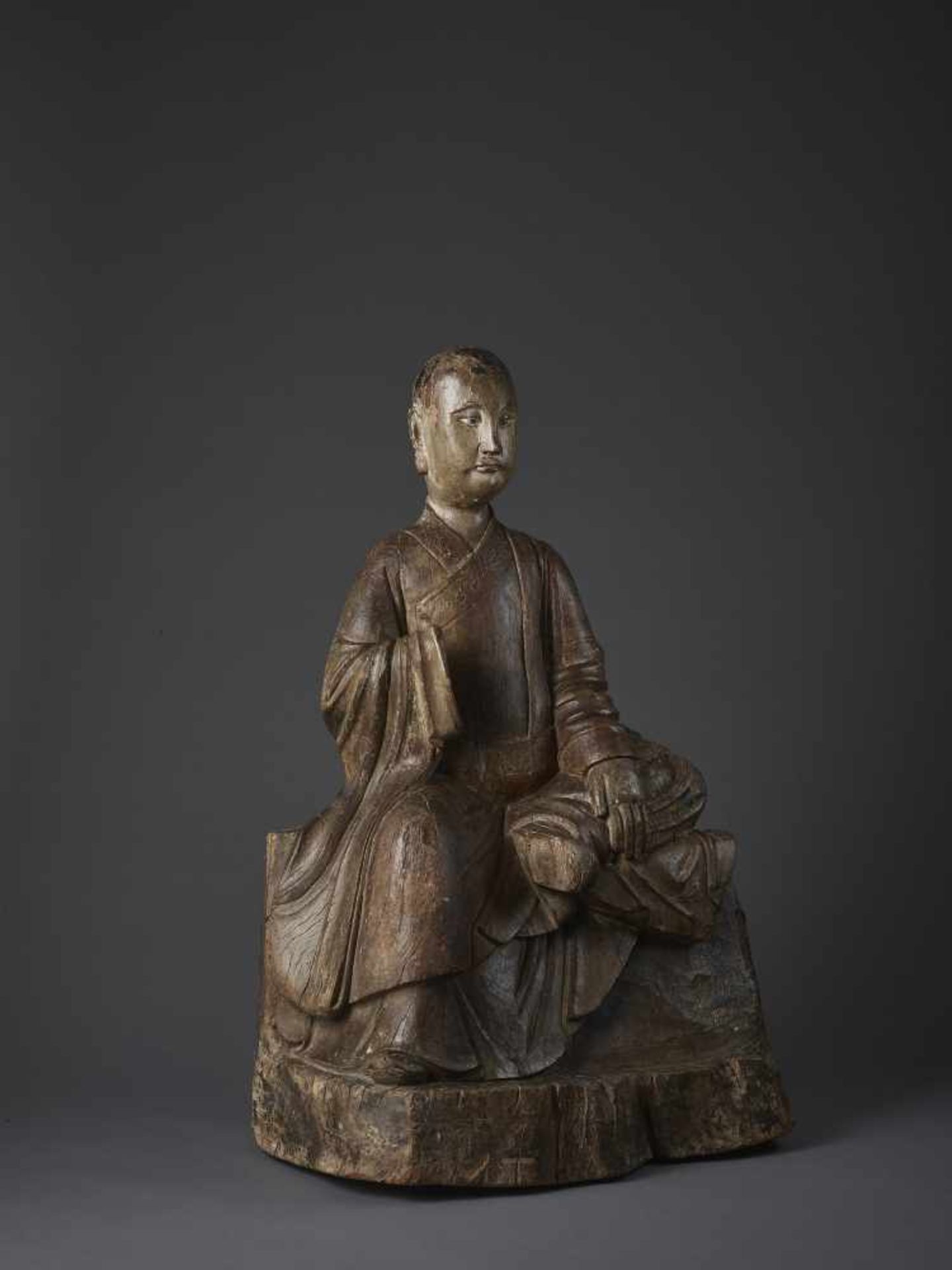 A MING WOOD AND GESSO MAUDGALYAYANA China, Ming Dynasty (1368-1644). Masterly carved, highlighted - Image 8 of 12