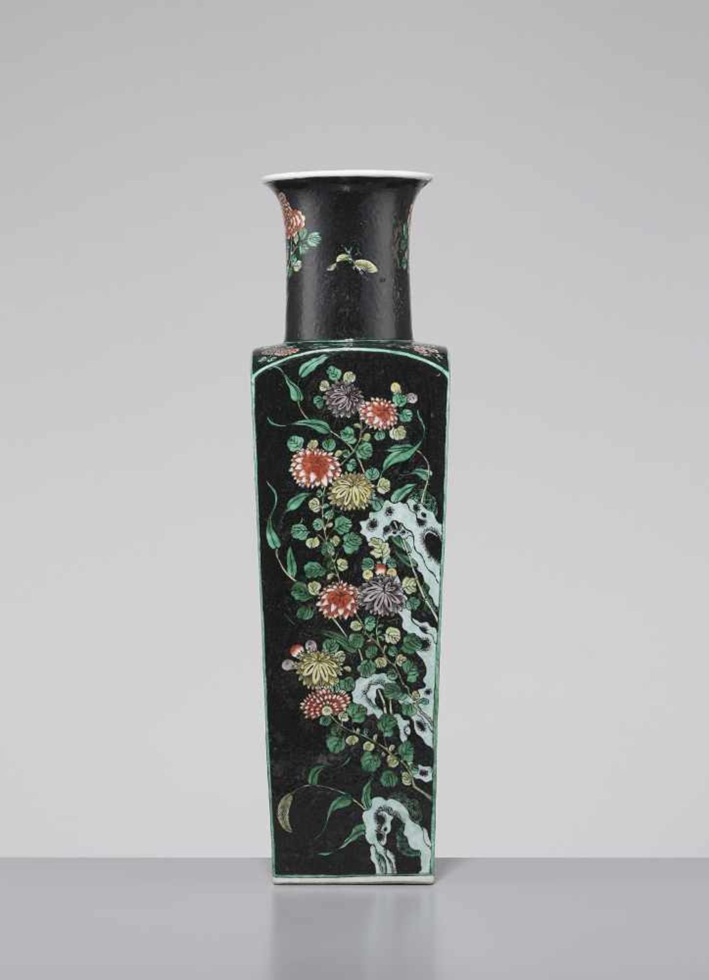 A FAMILLE NOIRE SQUARE VASE, QINGChina, 19th century. Bright yellow, aubergine and green enamels - Image 5 of 11
