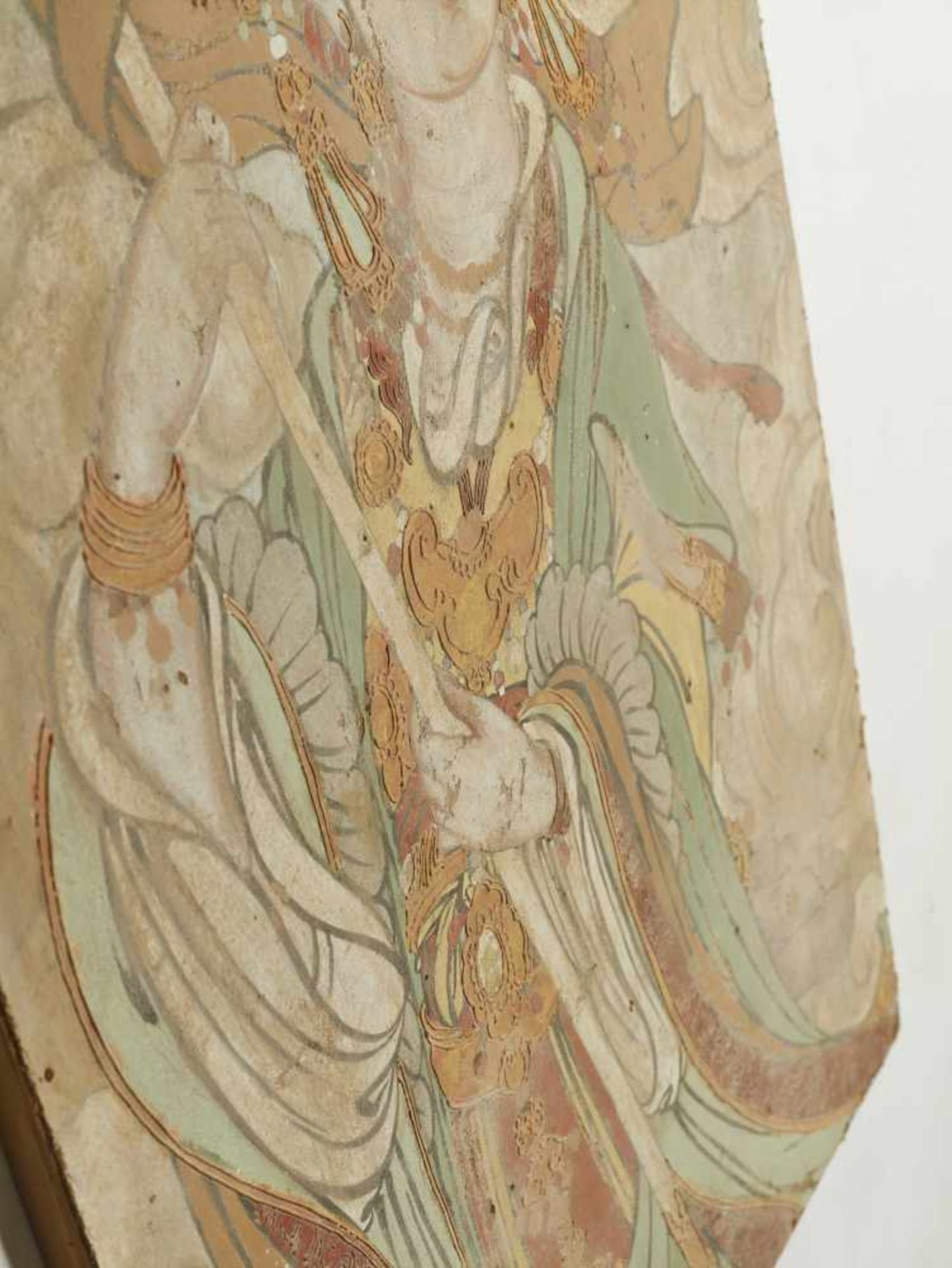 A STUCCO FRESCO, YUAN-MINGChina, 13th-16th century. Polychrome fresco painting with a celestial - Image 5 of 7