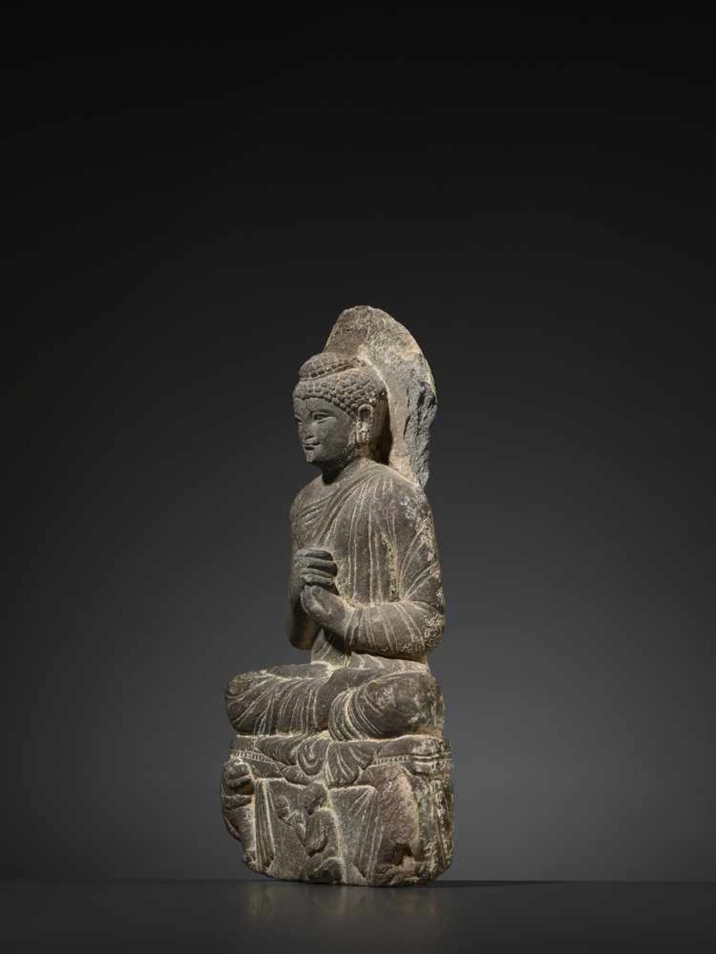 A RARE GANDHARA STATUE OF BUDDHAAncient region of Gandhara, Kushan period, 2nd/3rd Century. - Image 3 of 9