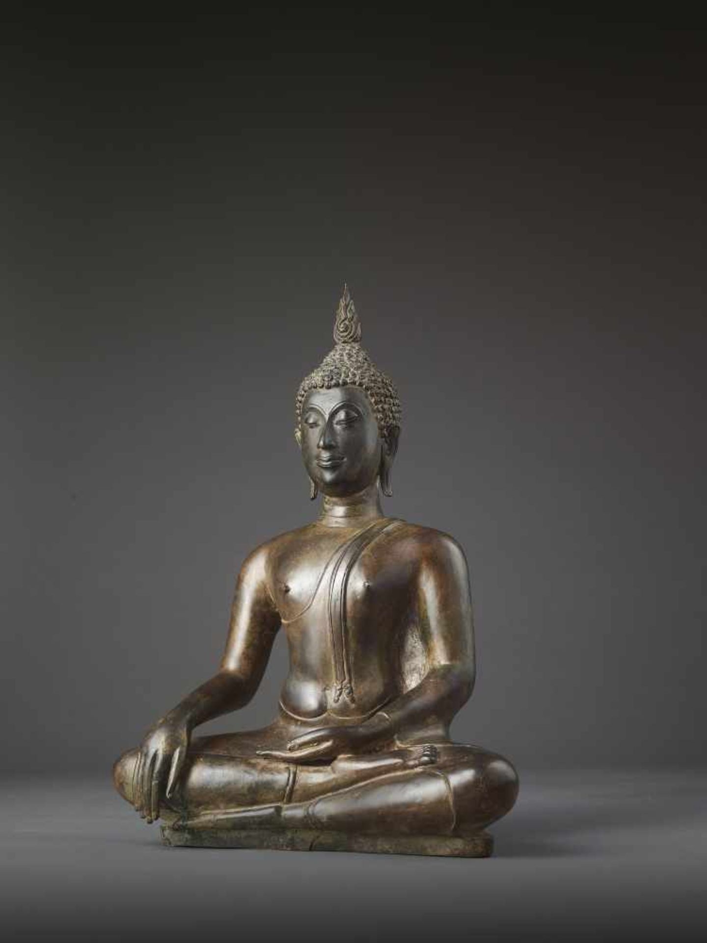 A LARGE SUKHOTHAI BUDDHA SHAKYAMUNIThailand, Sukhothai period, 15th-16th century. Cast bronze with