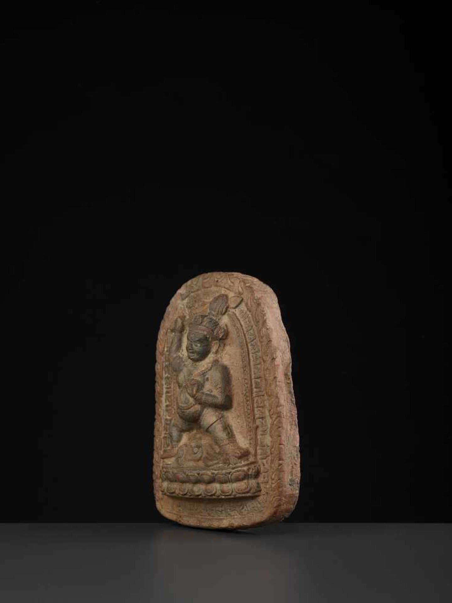 A LARGE TSA-TSA OF MAHAKALATibet 18th -19th century. Neatly molded of clay with cold painted - Image 2 of 5