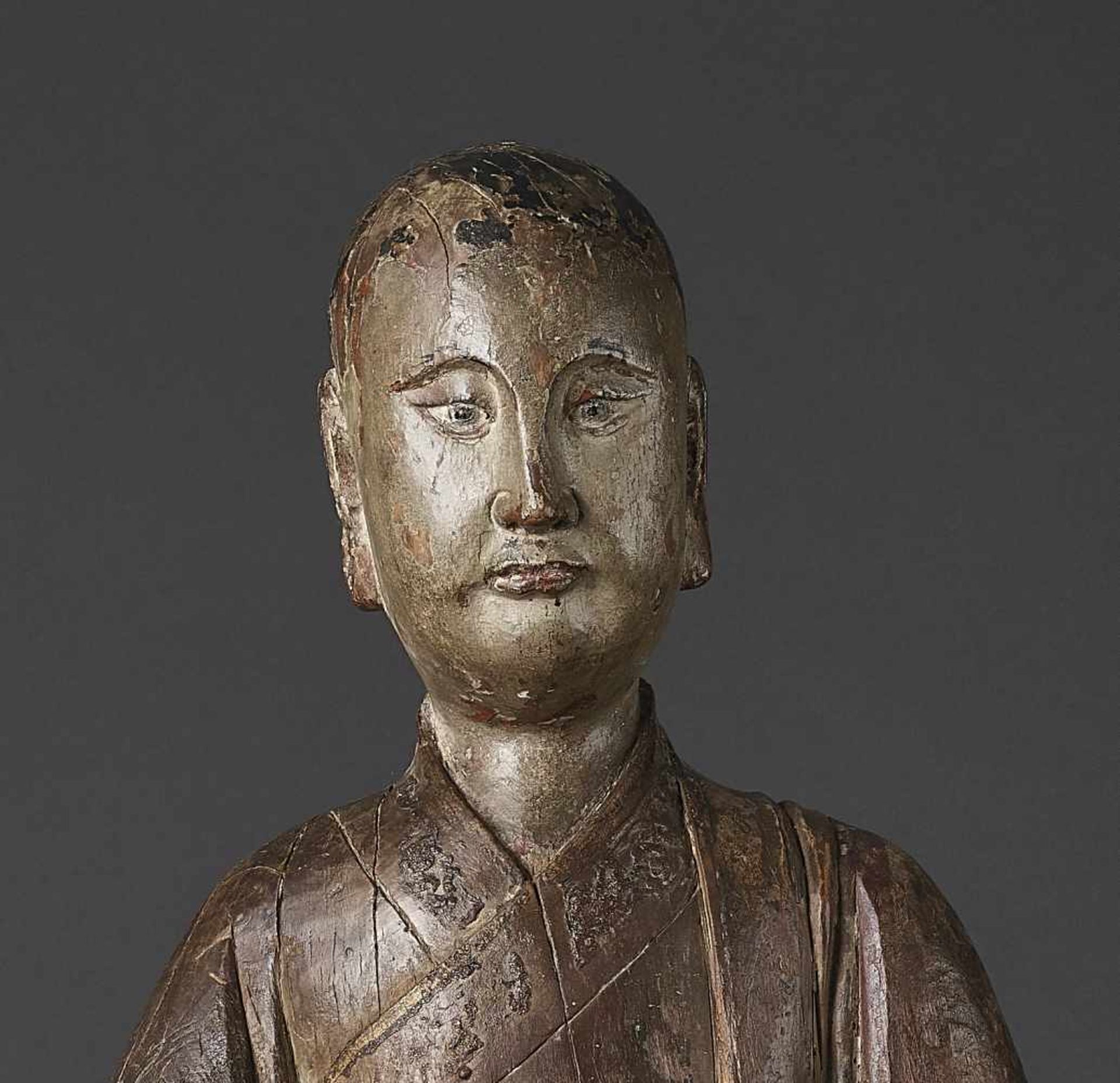 A MING WOOD AND GESSO MAUDGALYAYANA China, Ming Dynasty (1368-1644). Masterly carved, highlighted - Image 2 of 12
