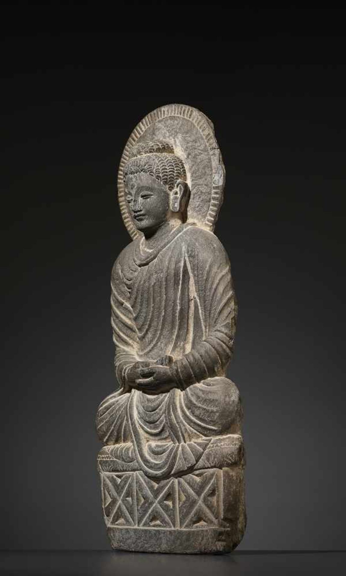 A LARGE GANDHARA BUDDHA STATUEAncient region of Gandhara, Kushan period, 2nd/3rd Century. - Image 3 of 9