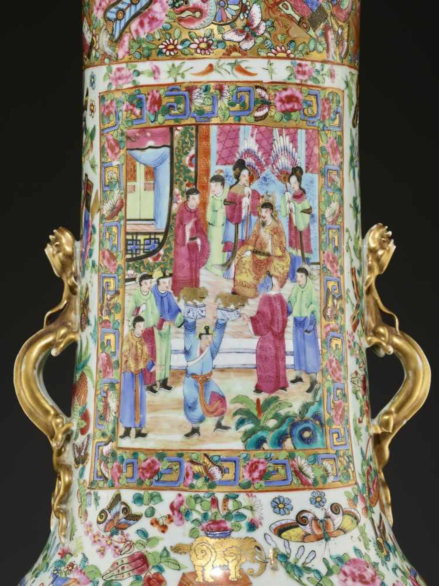 TWO LARGE WATER MARGIN VASES, 1850sChina, mid-19th century. Painted in bright enamels from the - Image 18 of 21