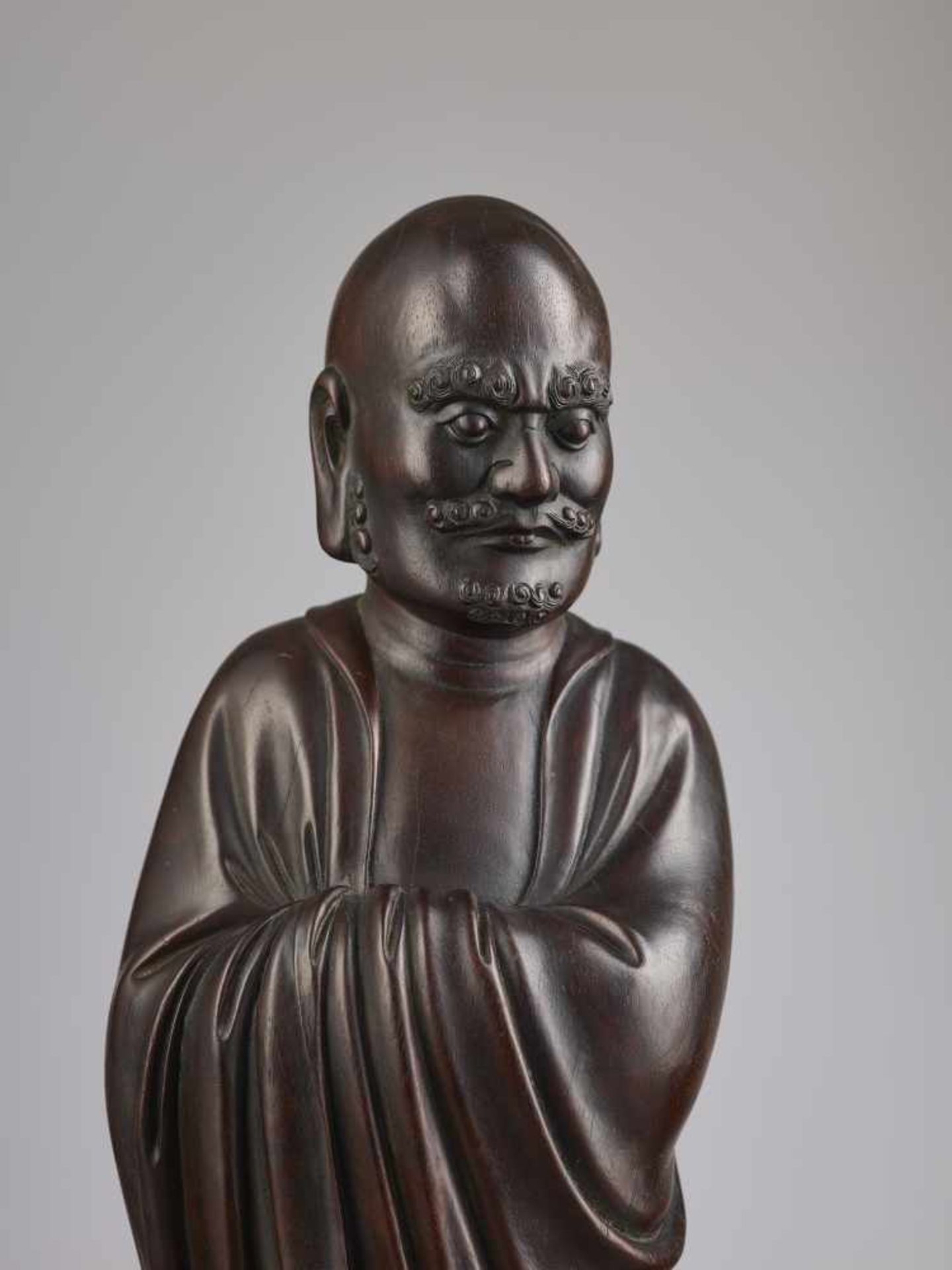 A ZITAN STATUE OF DAMO 18TH CENTURYChina, late 17th- mid 18th century. The large statue is - Image 9 of 10