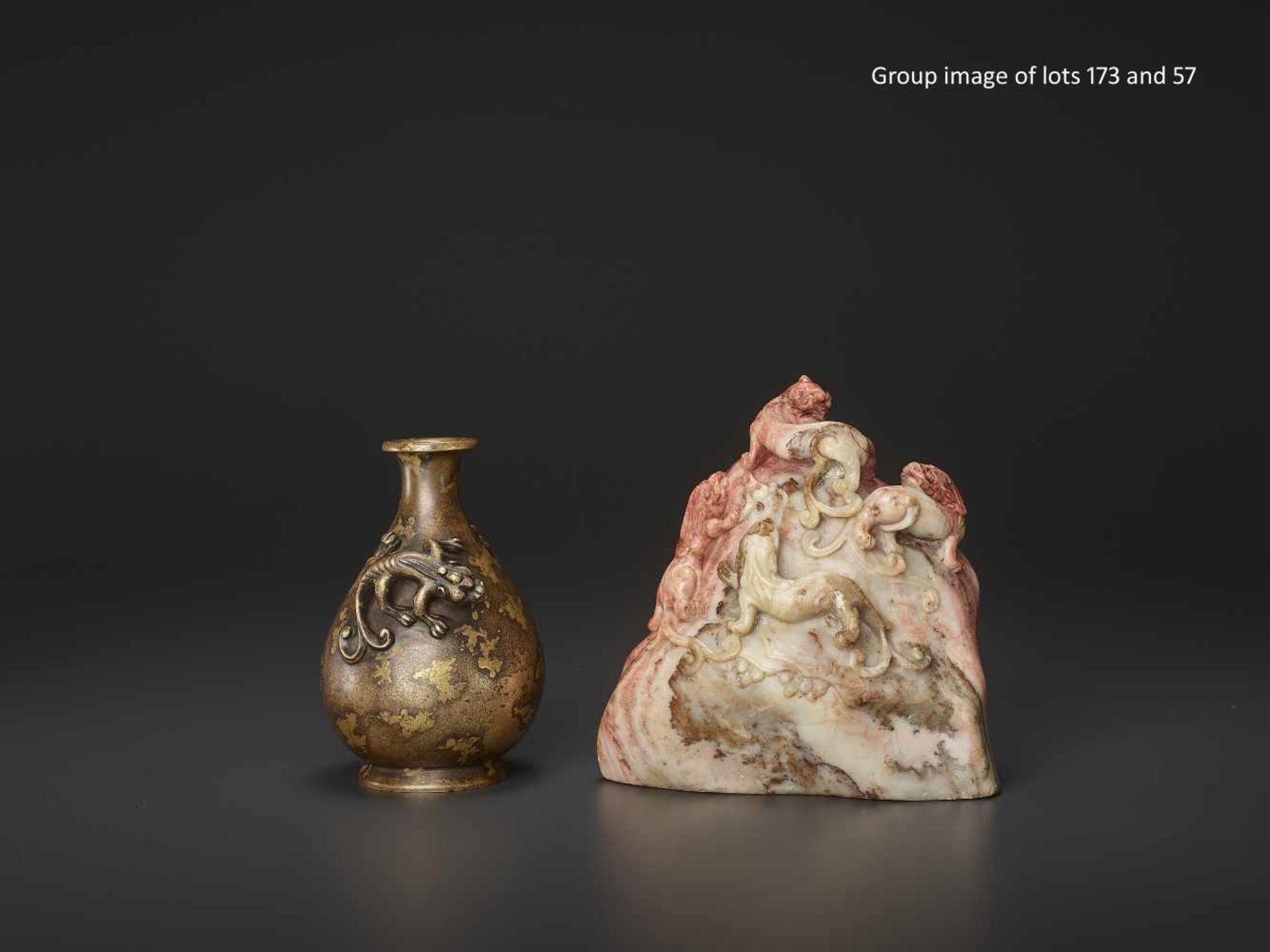 A SOAPSTONE CHILONG MOUNTAIN, QINGChina, 1750-1850. An inspiring work depicting four Chilong - Bild 8 aus 8