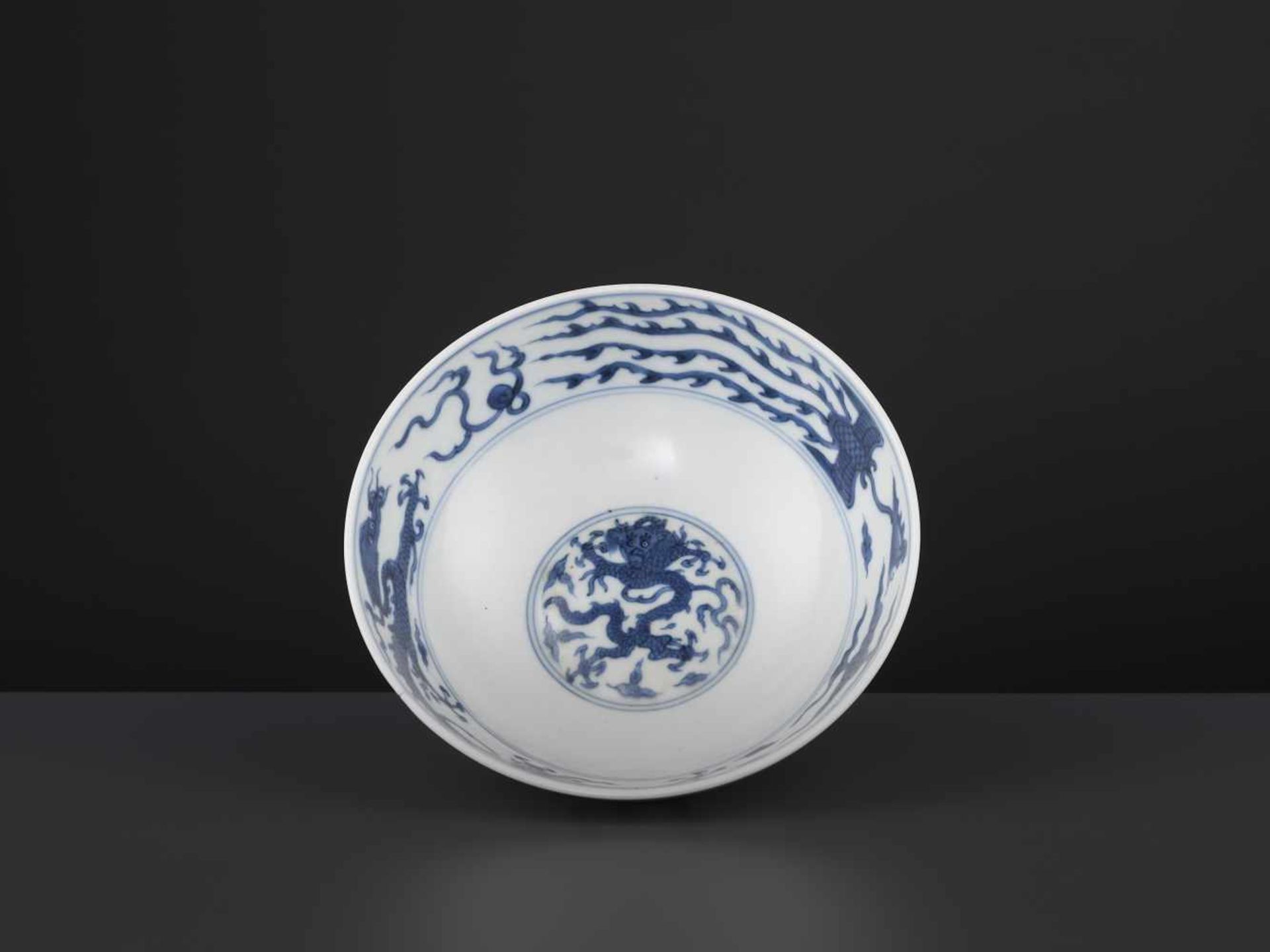 A JIAJING MARK & PERIOD ‘REBUS’ BOWL China, 1522-1566. Freely painted in shaded tones of cobalt with - Bild 4 aus 14
