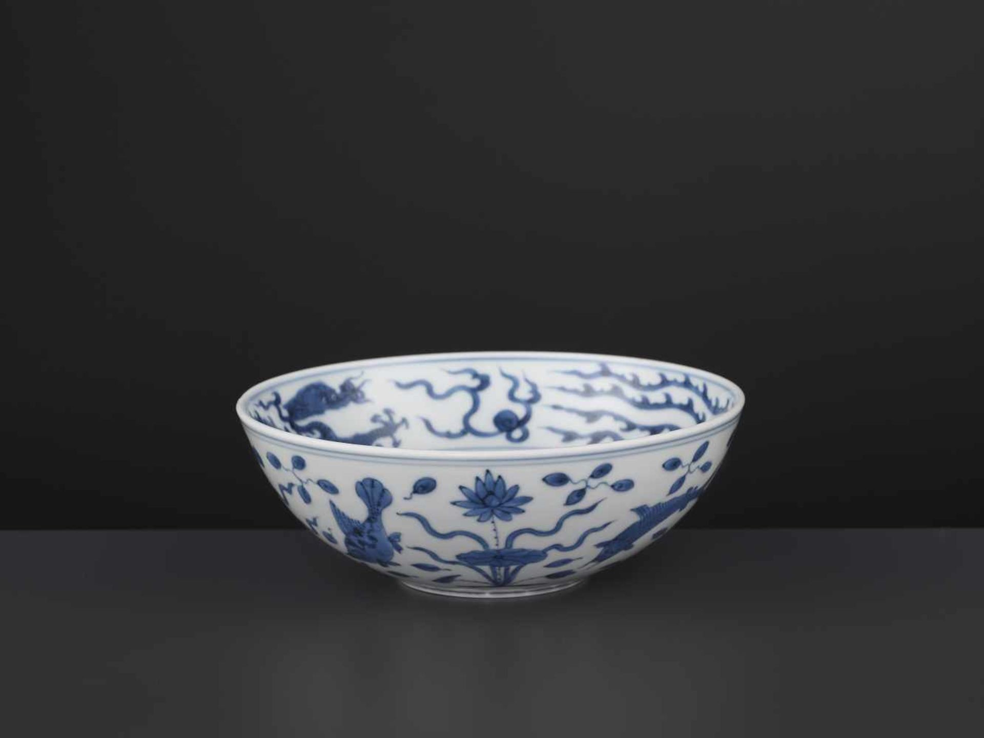 A JIAJING MARK & PERIOD ‘REBUS’ BOWL China, 1522-1566. Freely painted in shaded tones of cobalt with - Bild 9 aus 14