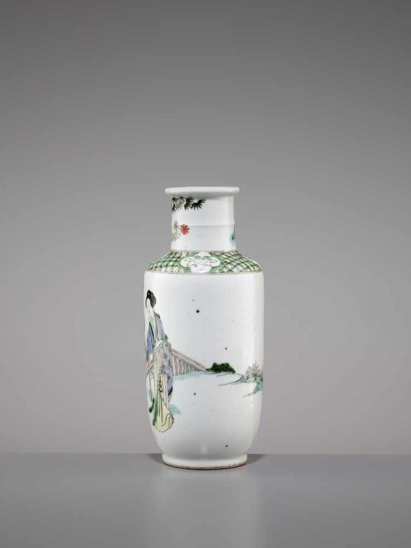 A FAMILLE VERTE VASE, QING DYNASTYChina, 18th-19th century. The bangchuiping with a bamboo-shaped - Bild 2 aus 7