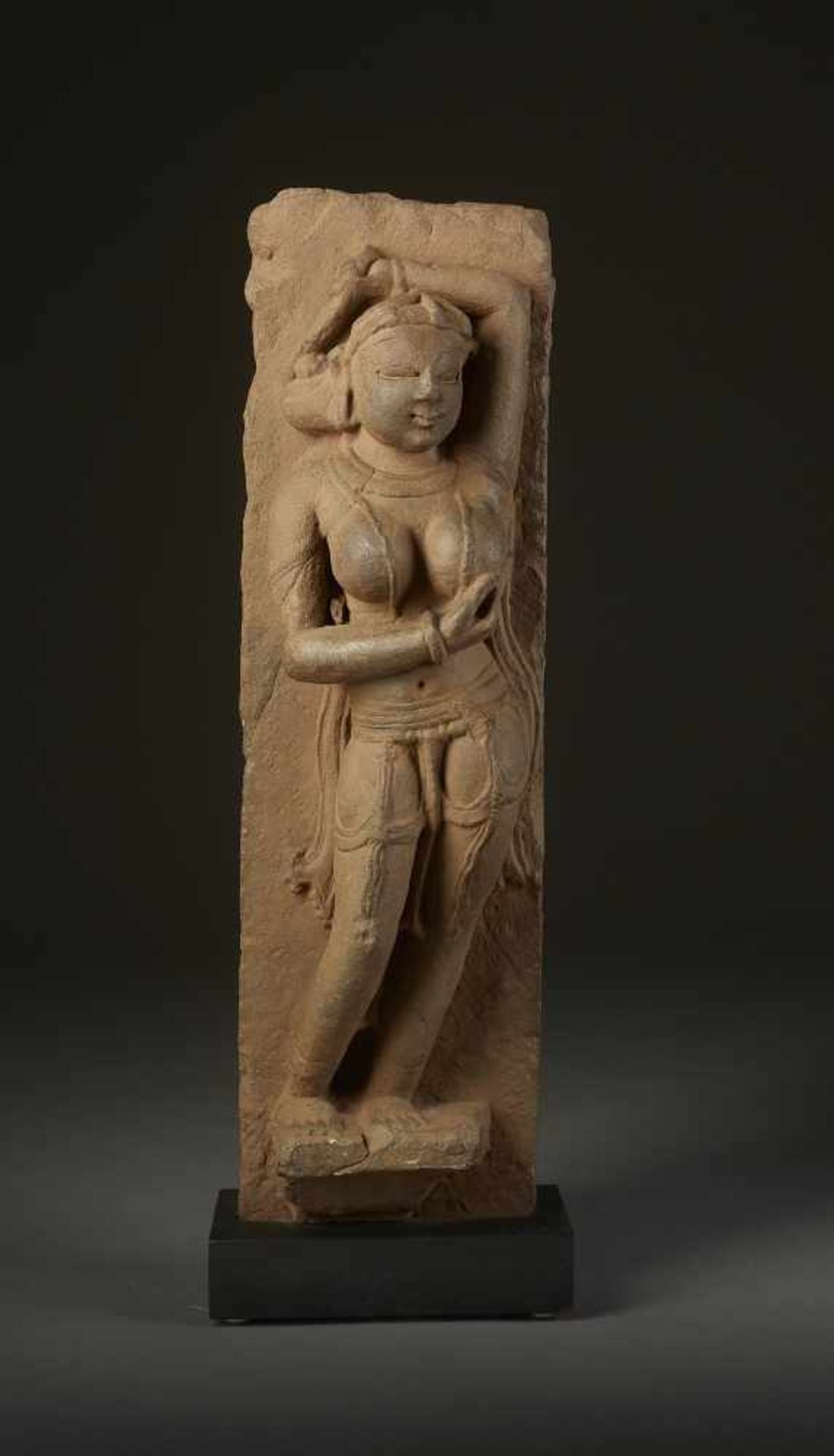 A SANDSTONE YAKSHINI 10th CENTURYCentral India, 10th - 11th century. The pillar fragment carved in - Image 2 of 10