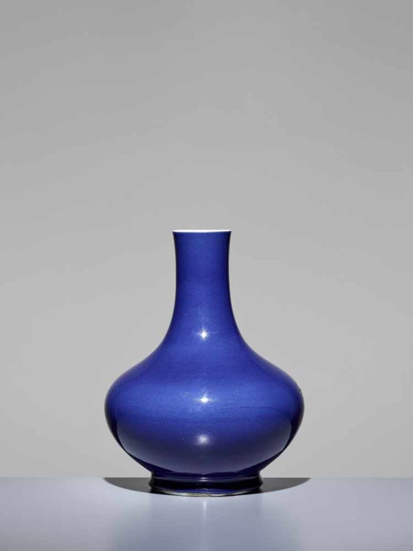 A QIANLONG MARK & PERIOD TIANQIUPINGChina, 1736-1795. The monochrome vase completely covered by an - Image 5 of 7