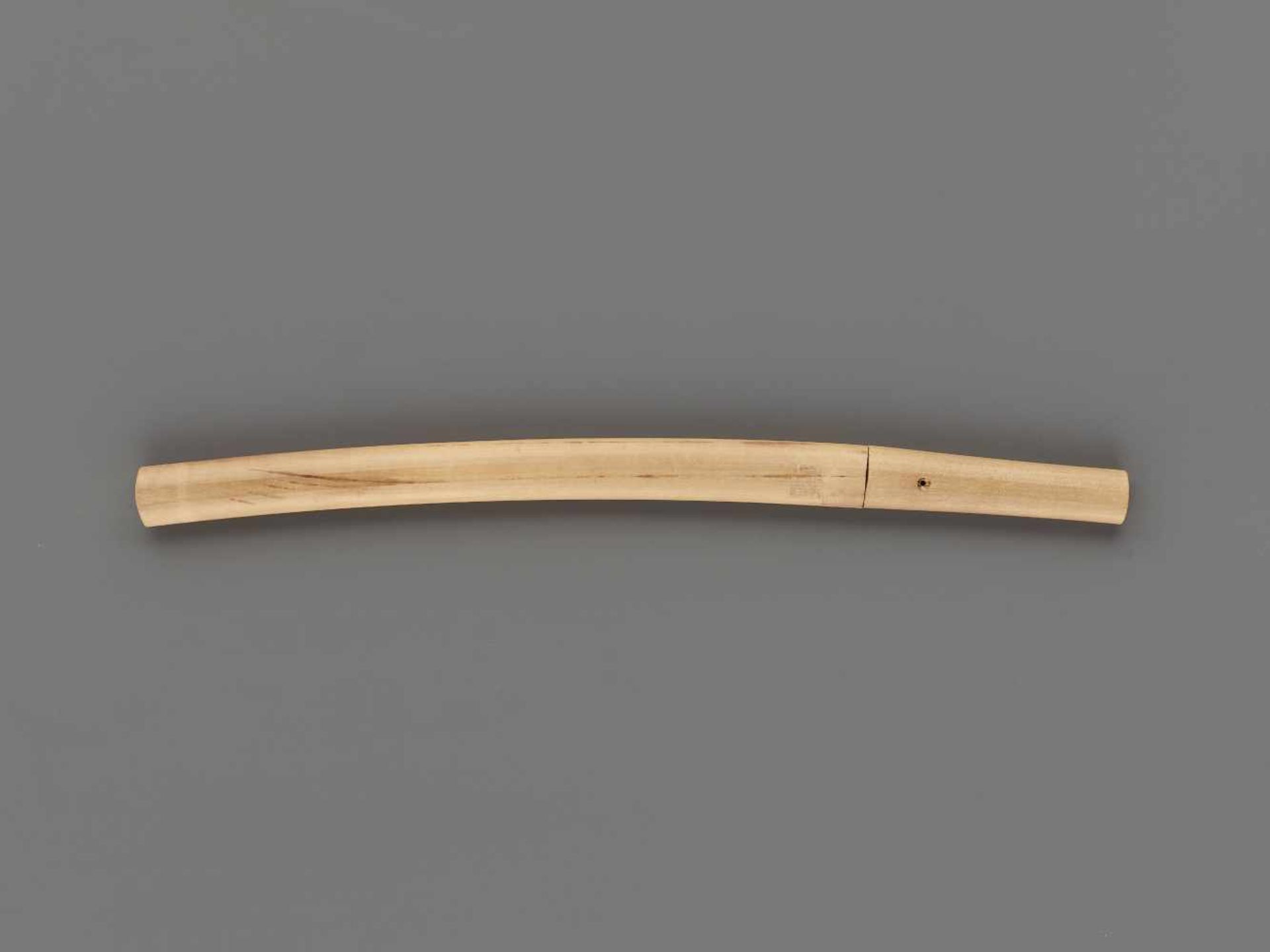 A WAKIZASHI IN SHIRASAYA BY SUKESADA Japan, c. mid-18th century, Edo period (1615-1868)The blade: - Image 6 of 7