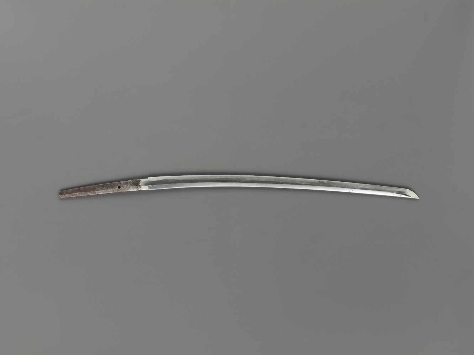 A WAKIZASHI IN KOSHIRAE Japan, c. 18th century, Edo period (1615-1868)The blade:The blade’s shape is - Image 2 of 9