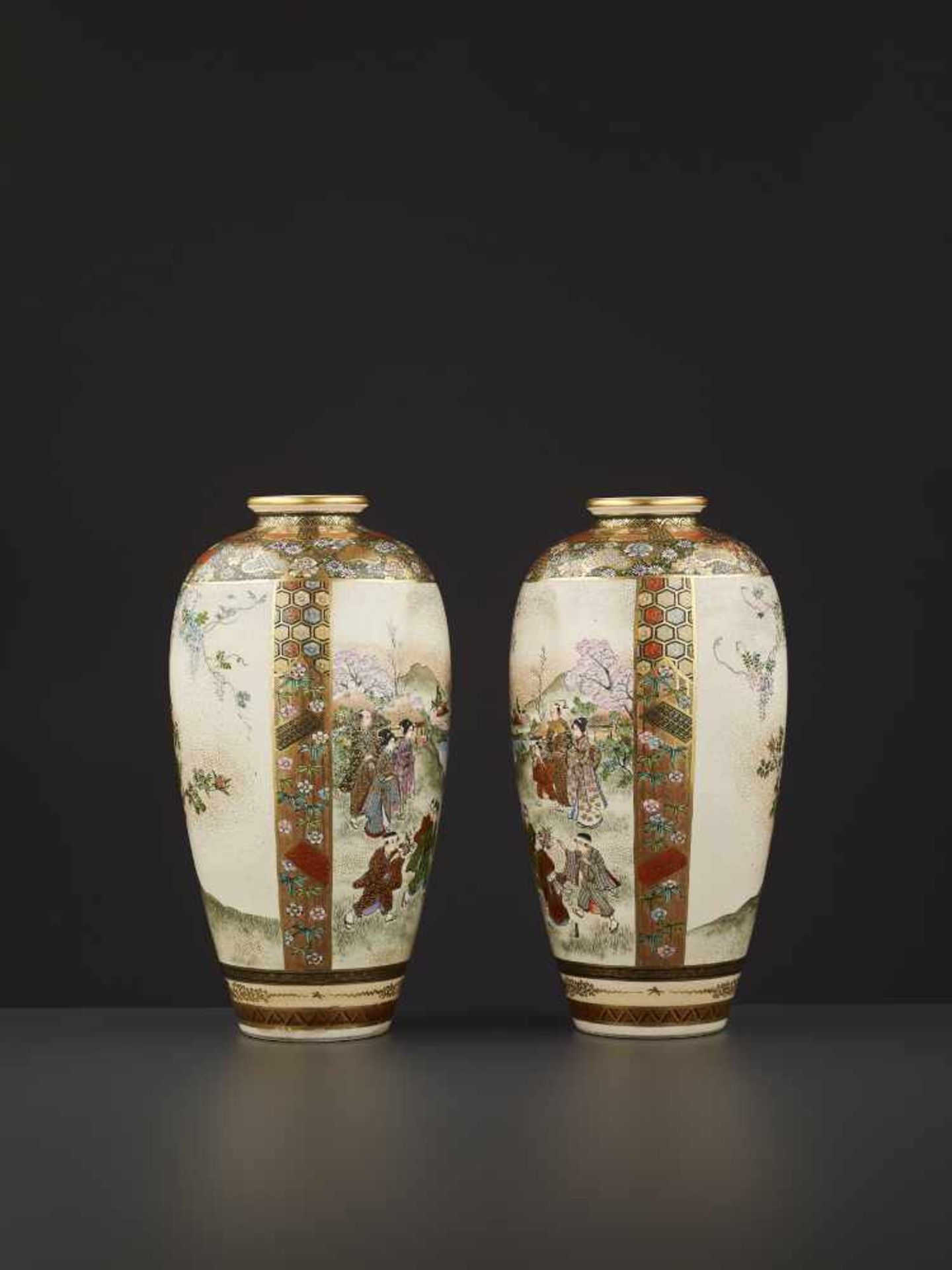 A FINE PAIR OF KINZAN VASES Japan, Meiji period (1868-1912). Each with a Kinzan seal mark painted in - Image 7 of 13